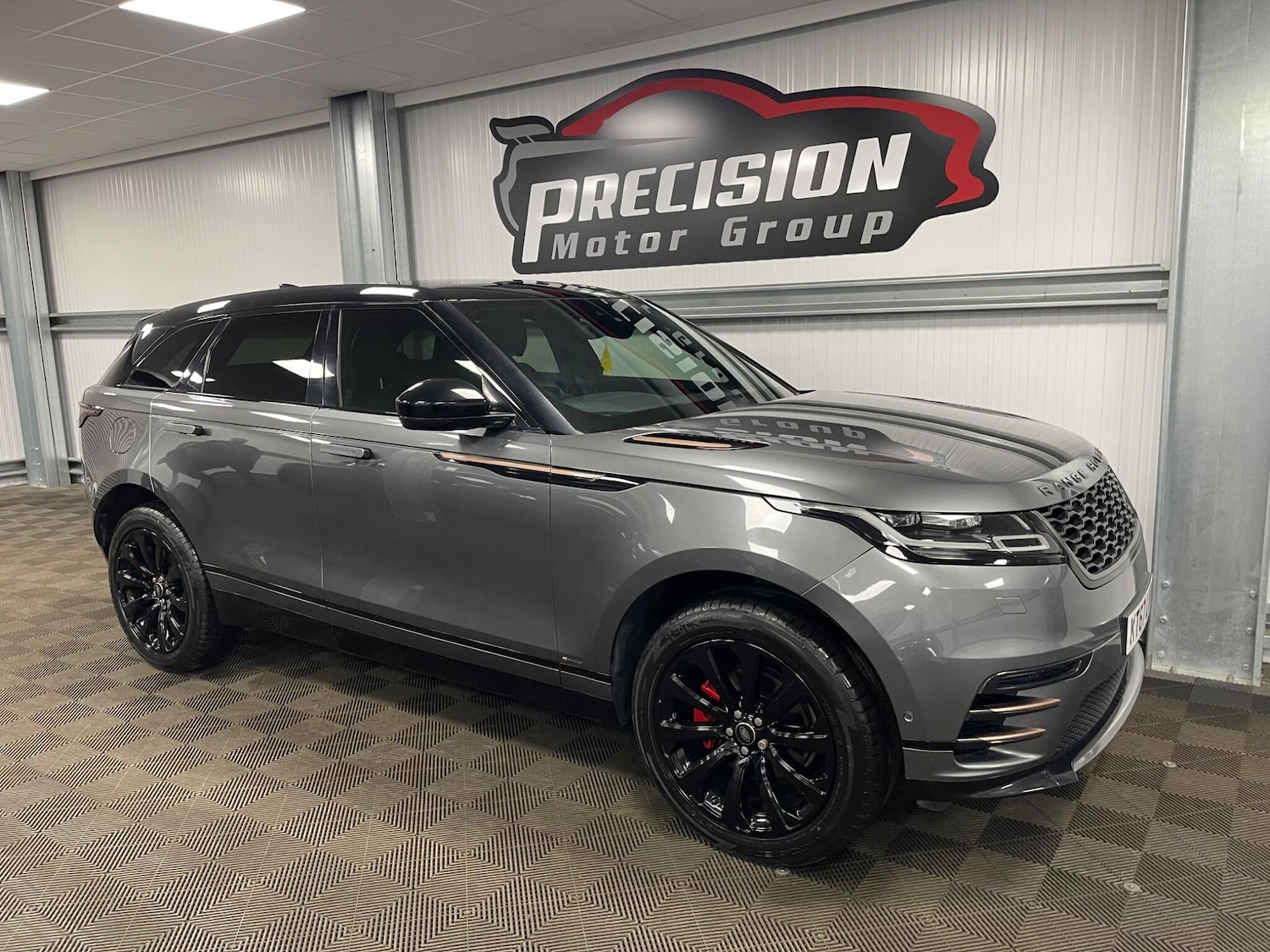 Used Land Rover Range Rover Velar 2018 for sale - 78170679: Photo 4