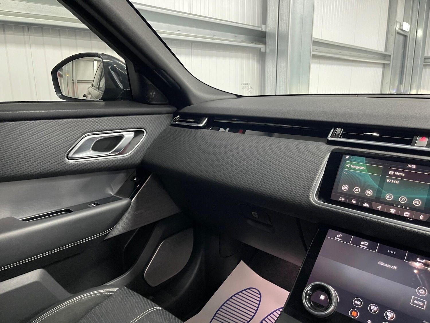 Used Land Rover Range Rover Velar 2018 for sale - 78170679: Photo 41