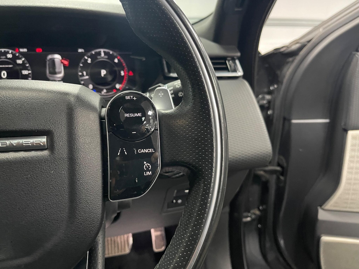 Used Land Rover Range Rover Velar 2018 for sale - 78170679: Photo 46