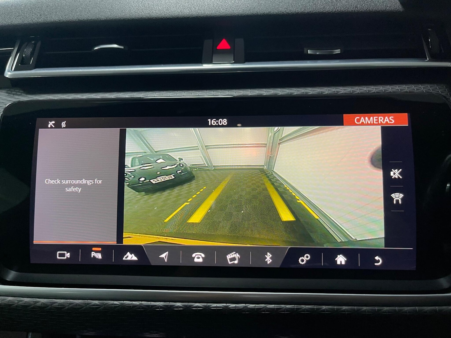 Used Land Rover Range Rover Velar 2018 for sale - 78170679: Photo 51