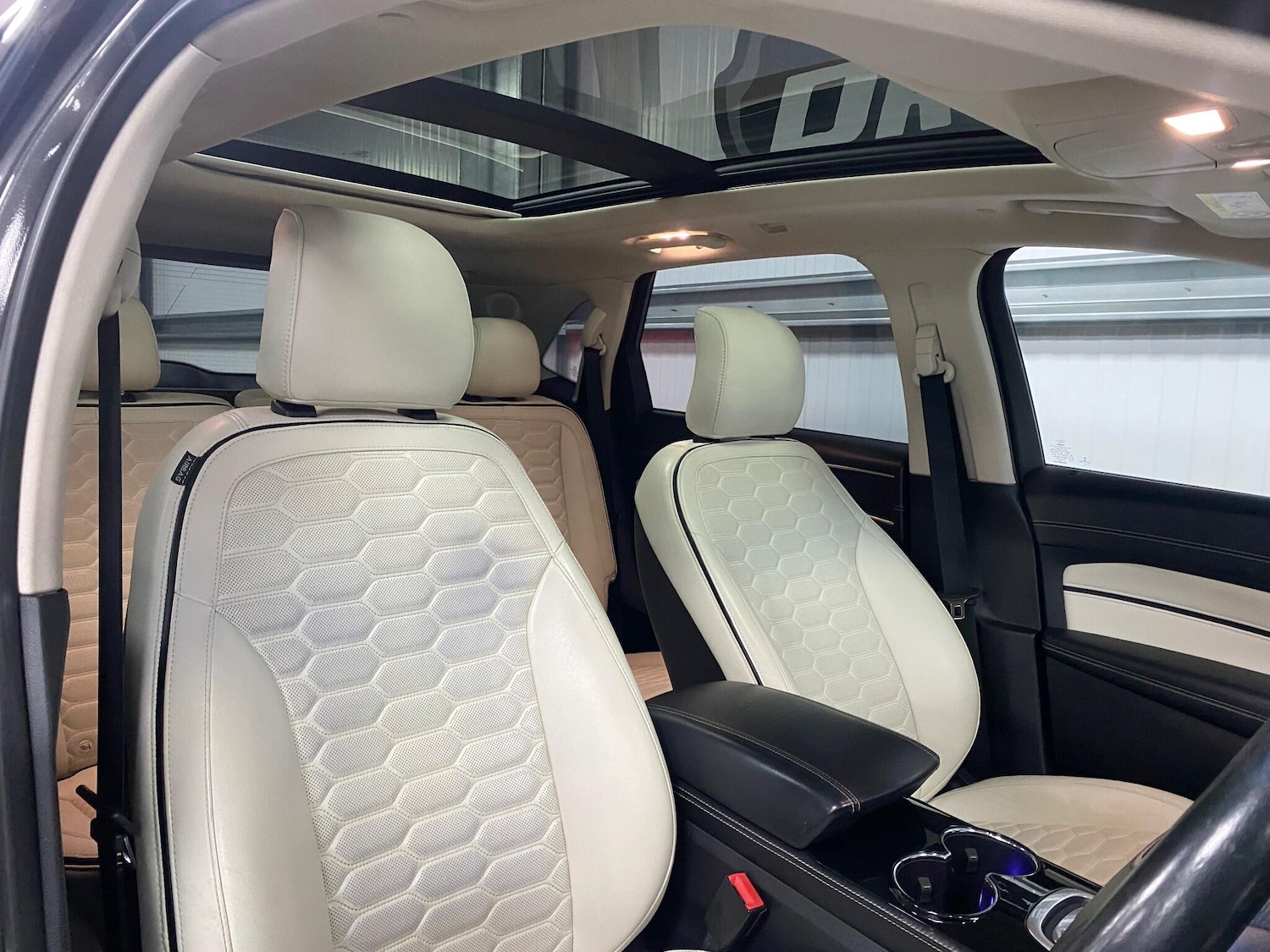 Used Ford Edge 2017 for sale - 76644820: Photo 34