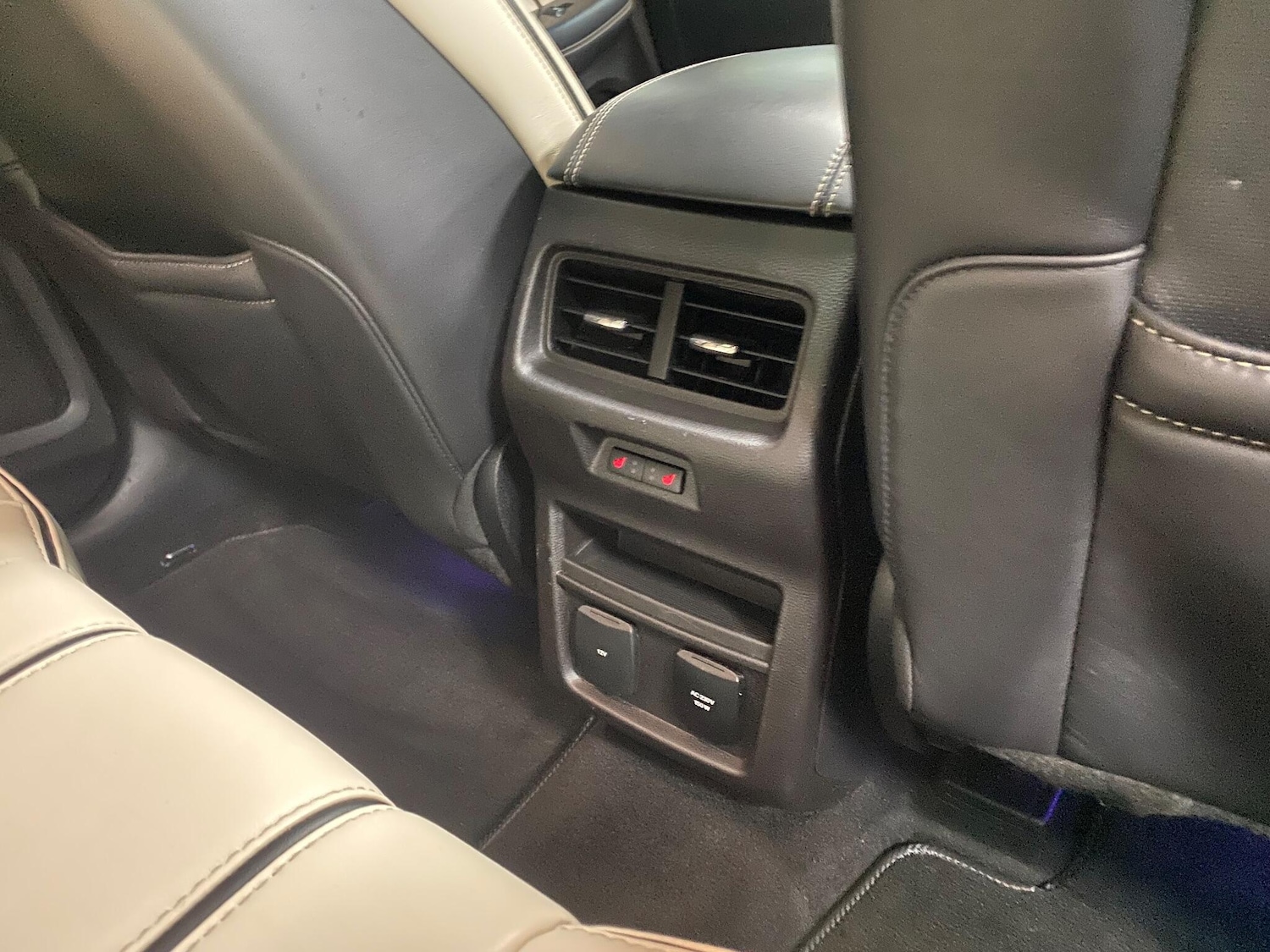 Used Ford Edge 2017 for sale - 76644820: Photo 40