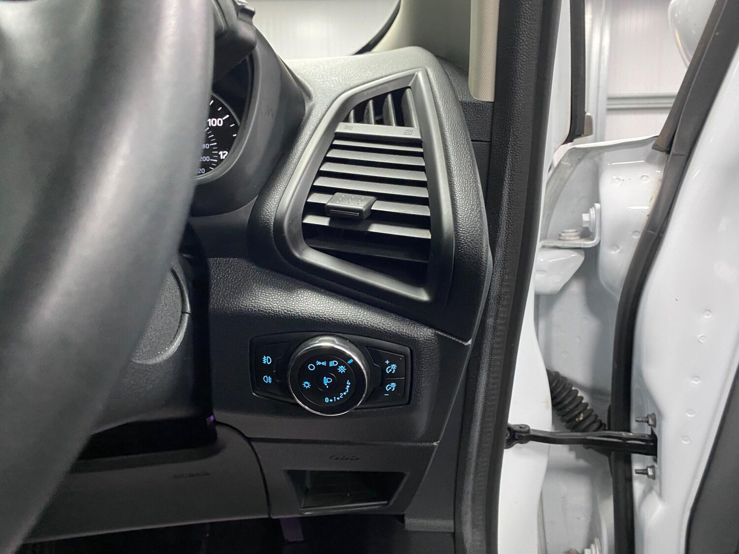 Used Ford Ecosport 2019 for sale - 76020383: Photo 41