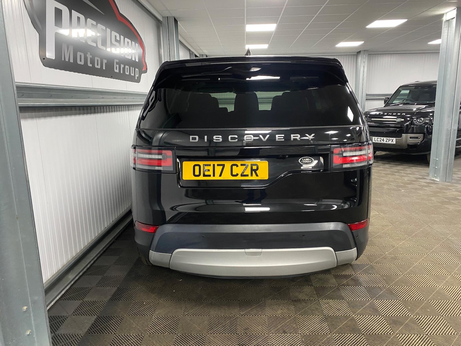 Used Land Rover Discovery 2017 for sale - 77175542: Photo 22