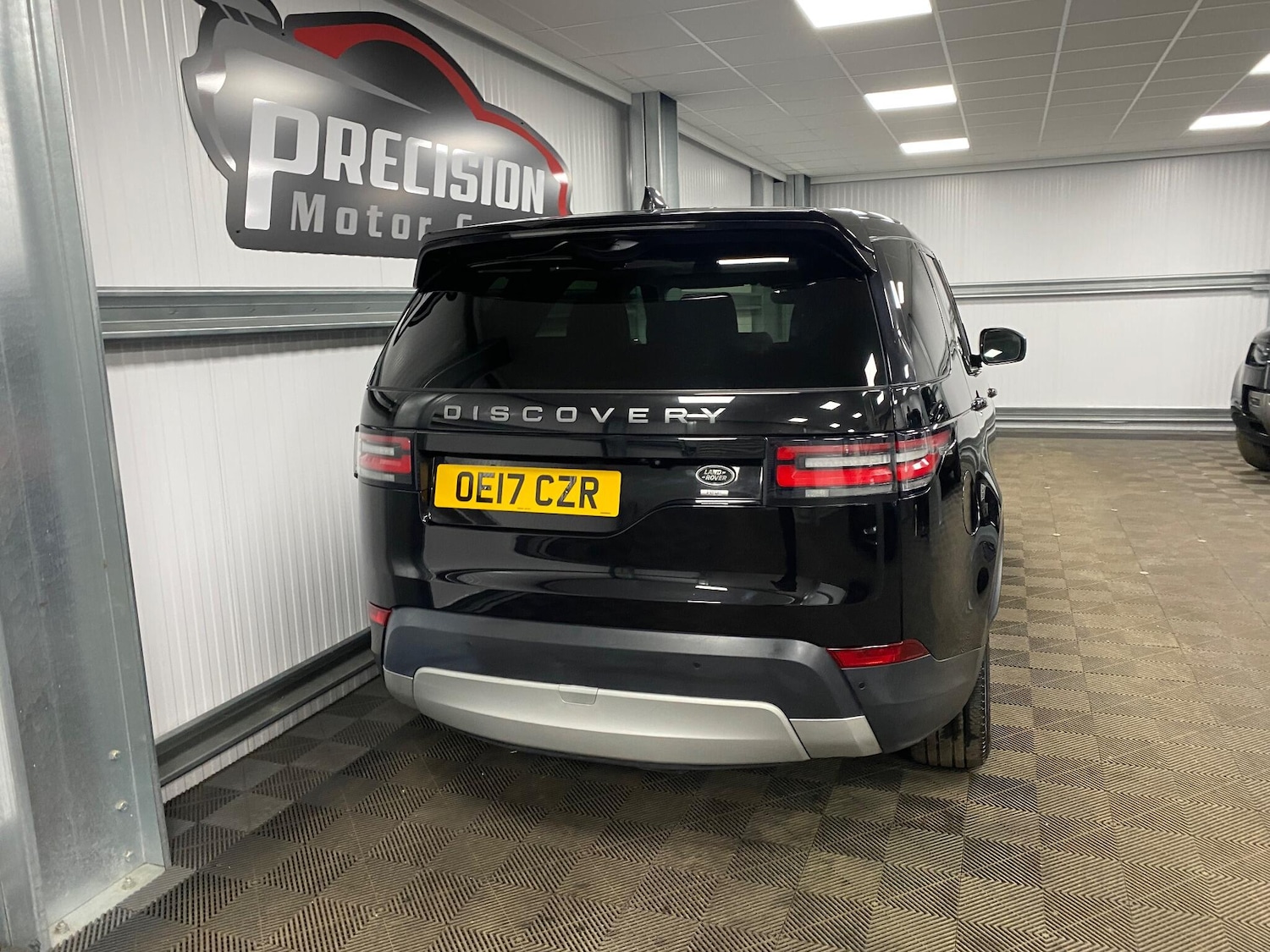 Used Land Rover Discovery 2017 for sale - 77175542: Photo 24