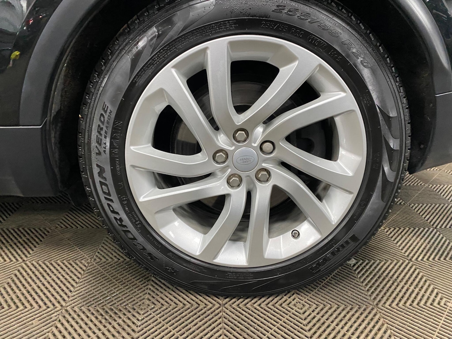 Used Land Rover Discovery 2017 for sale - 77175542: Photo 53