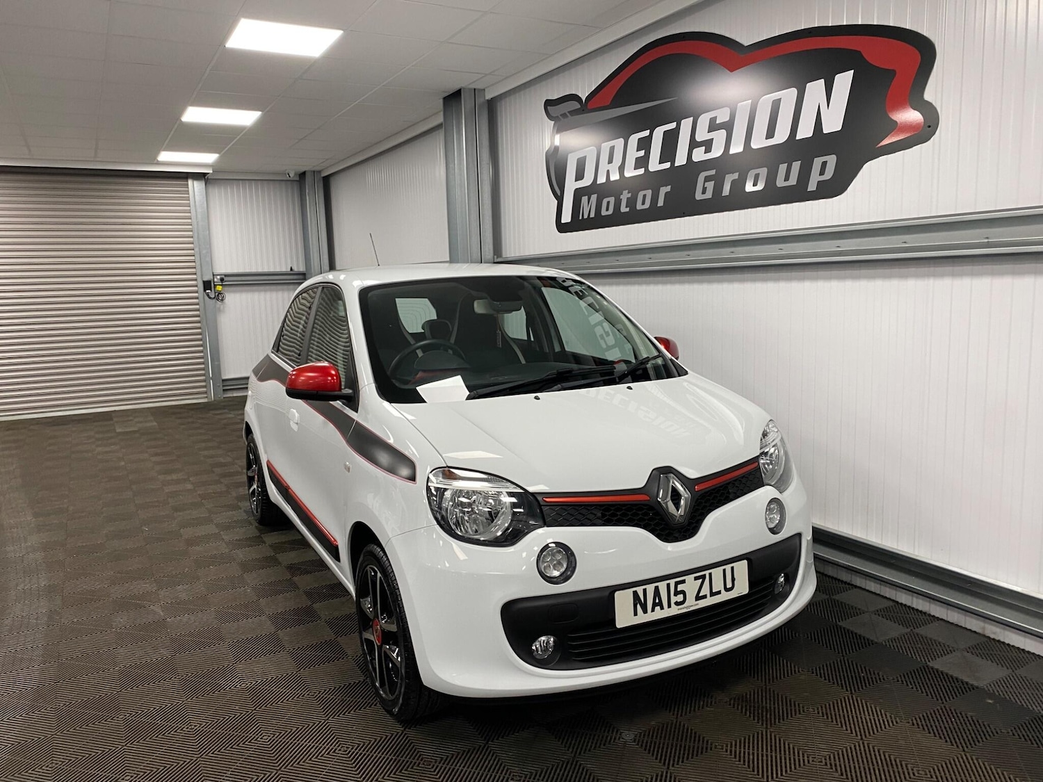 Used Renault Twingo 2015 for sale - 76988834: Photo 2