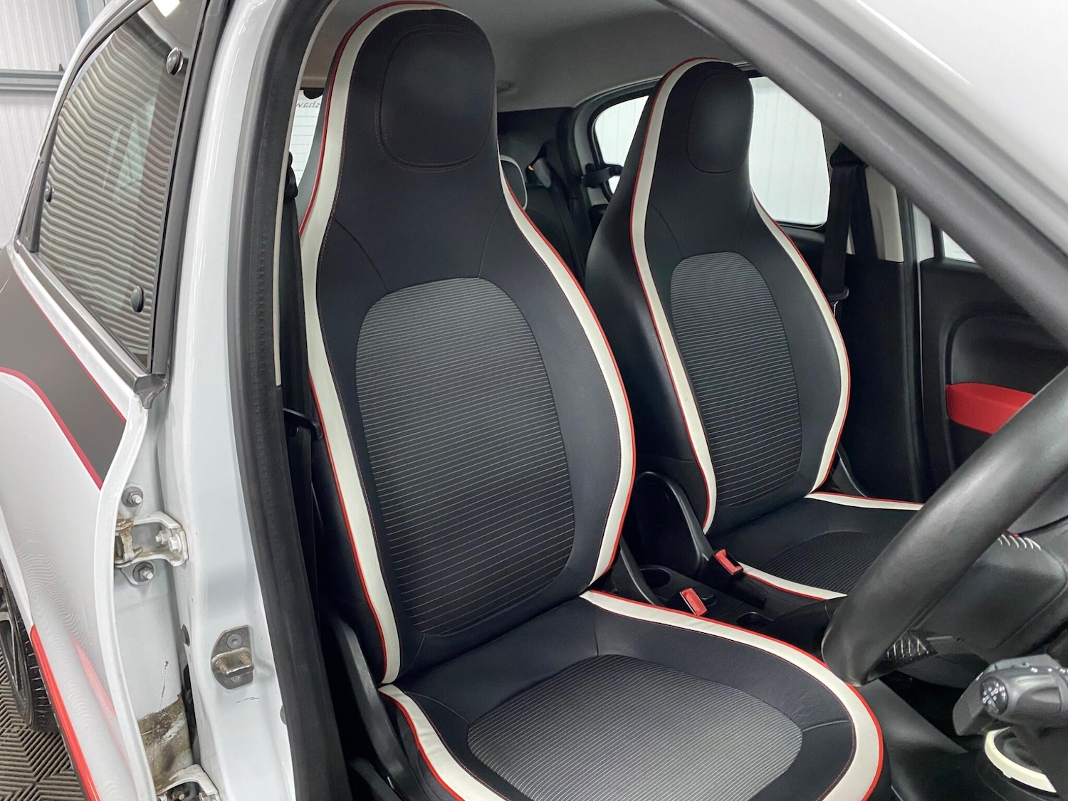 Used Renault Twingo 2015 for sale - 76988834: Photo 36