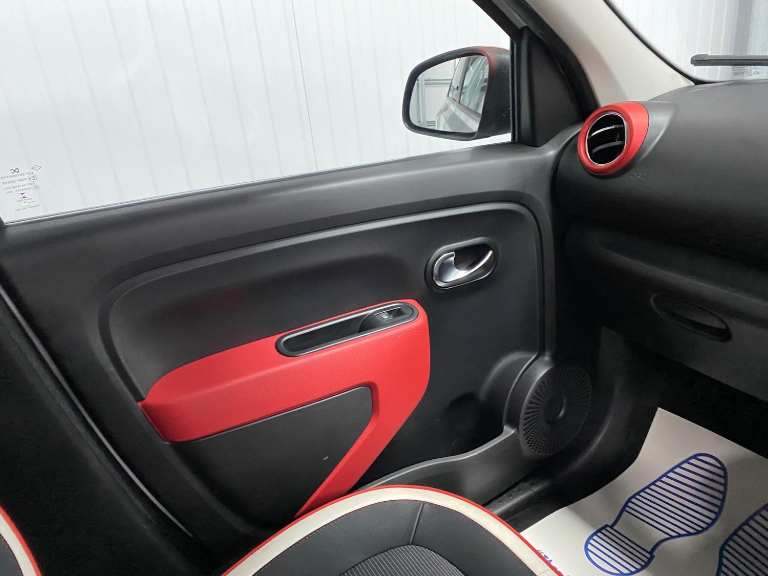 Used Renault Twingo 2015 for sale - 76988834: Photo 43