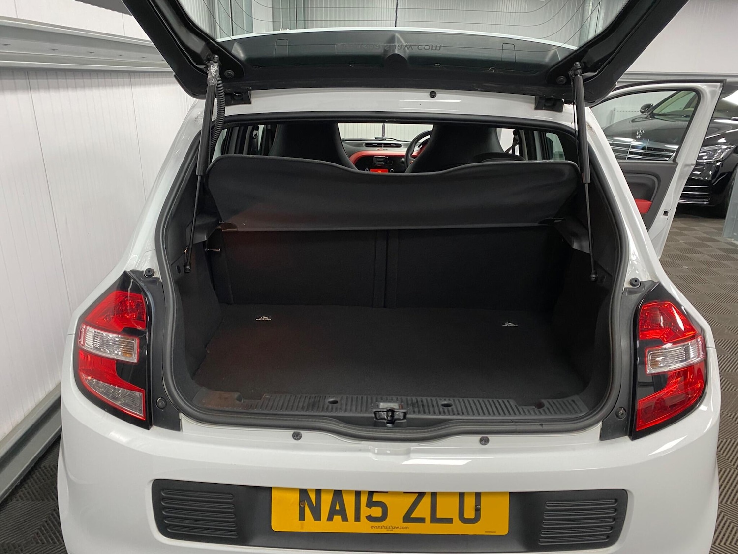 Used Renault Twingo 2015 for sale - 76988834: Photo 47