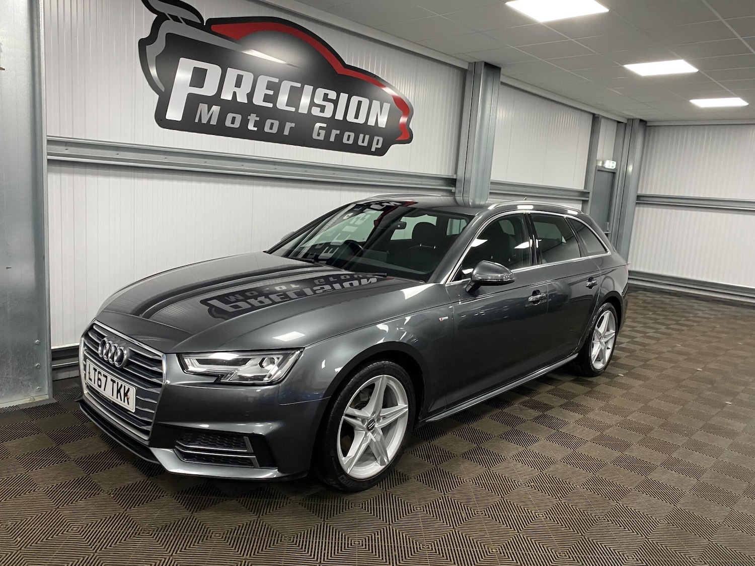 Used Audi A4 2017 for sale - 76584081: Photo 12