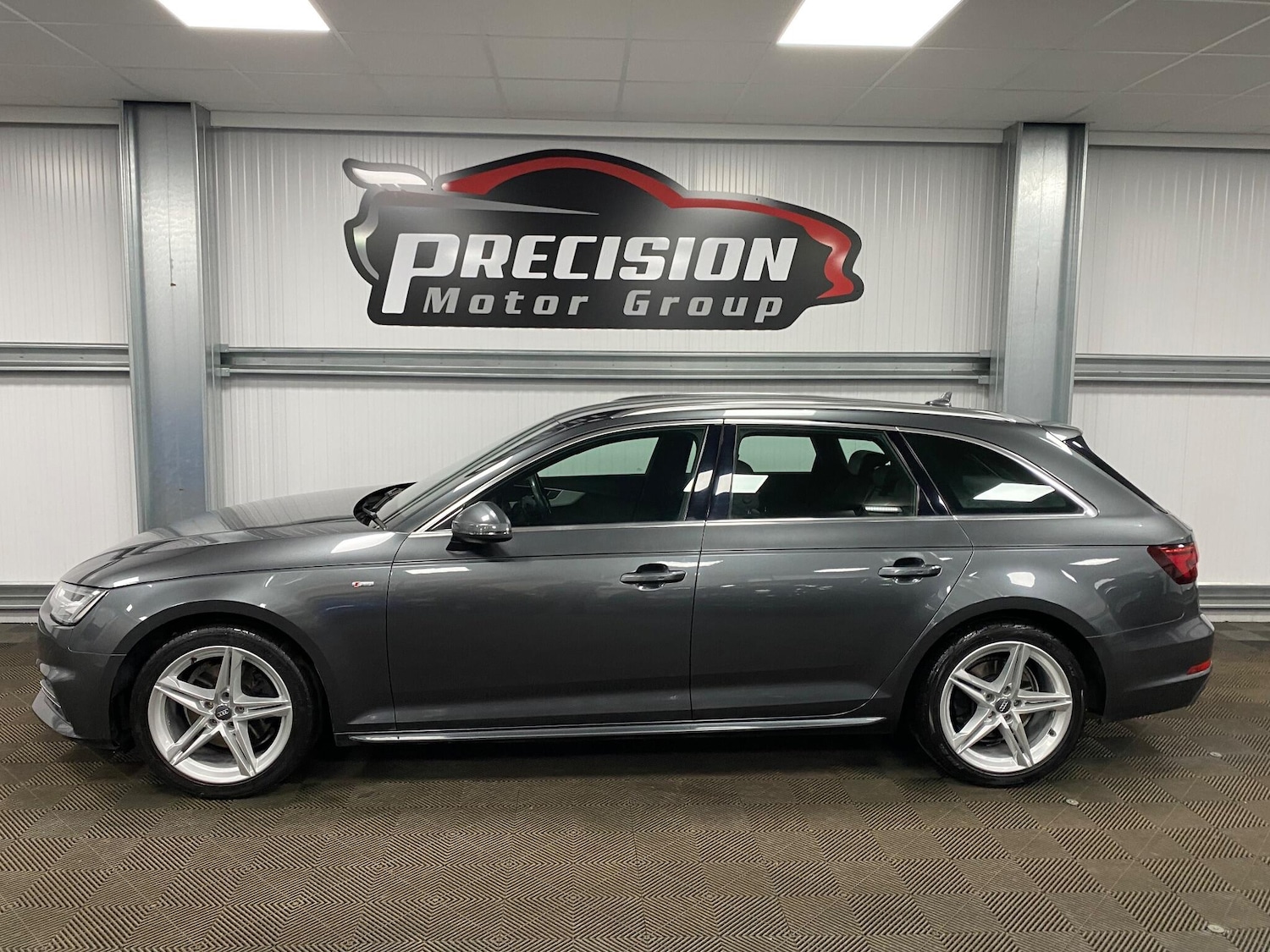Used Audi A4 2017 for sale - 76584081: Photo 25