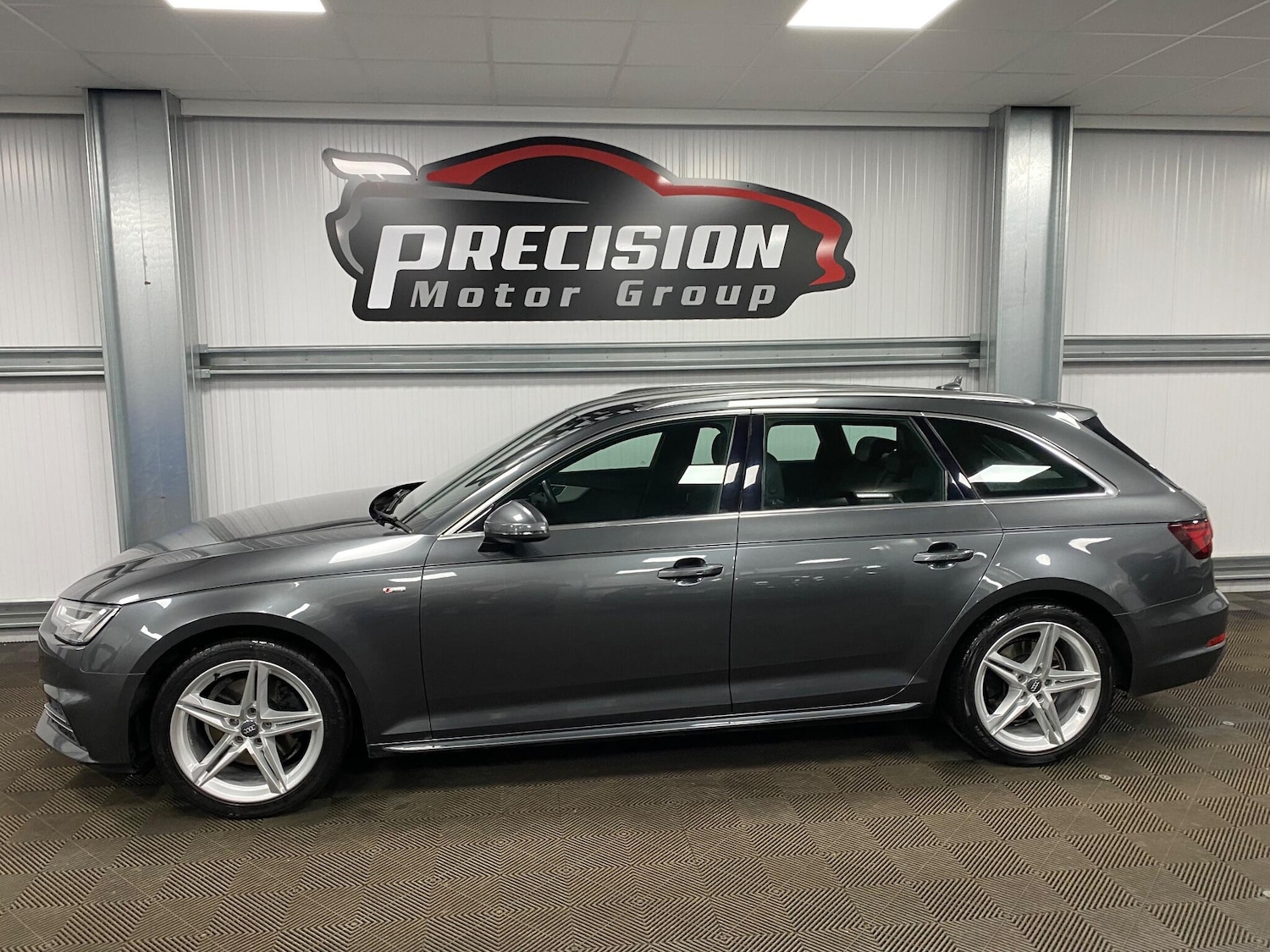 Used Audi A4 2017 for sale - 76584081: Photo 26