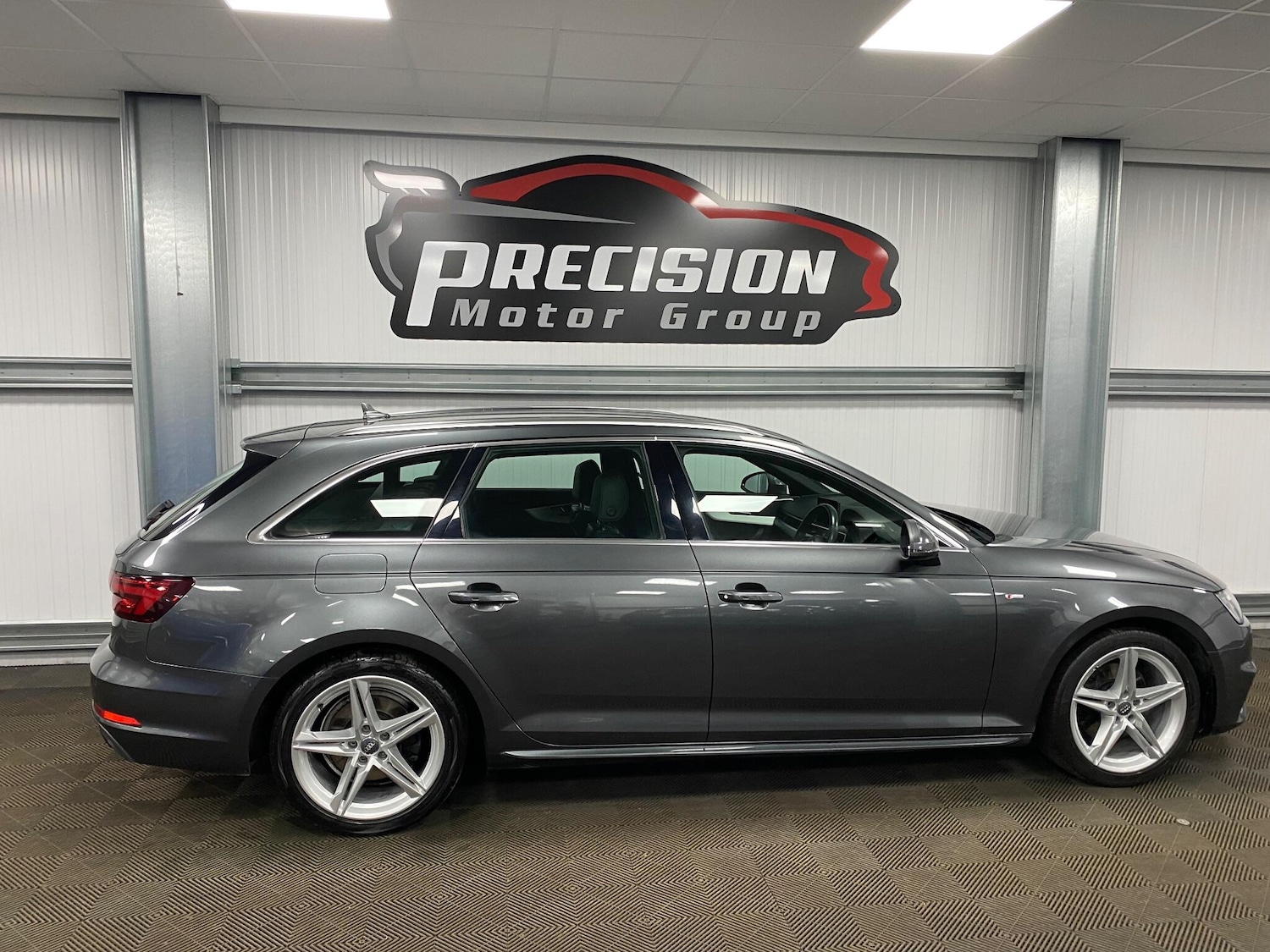 Used Audi A4 2017 for sale - 76584081: Photo 30