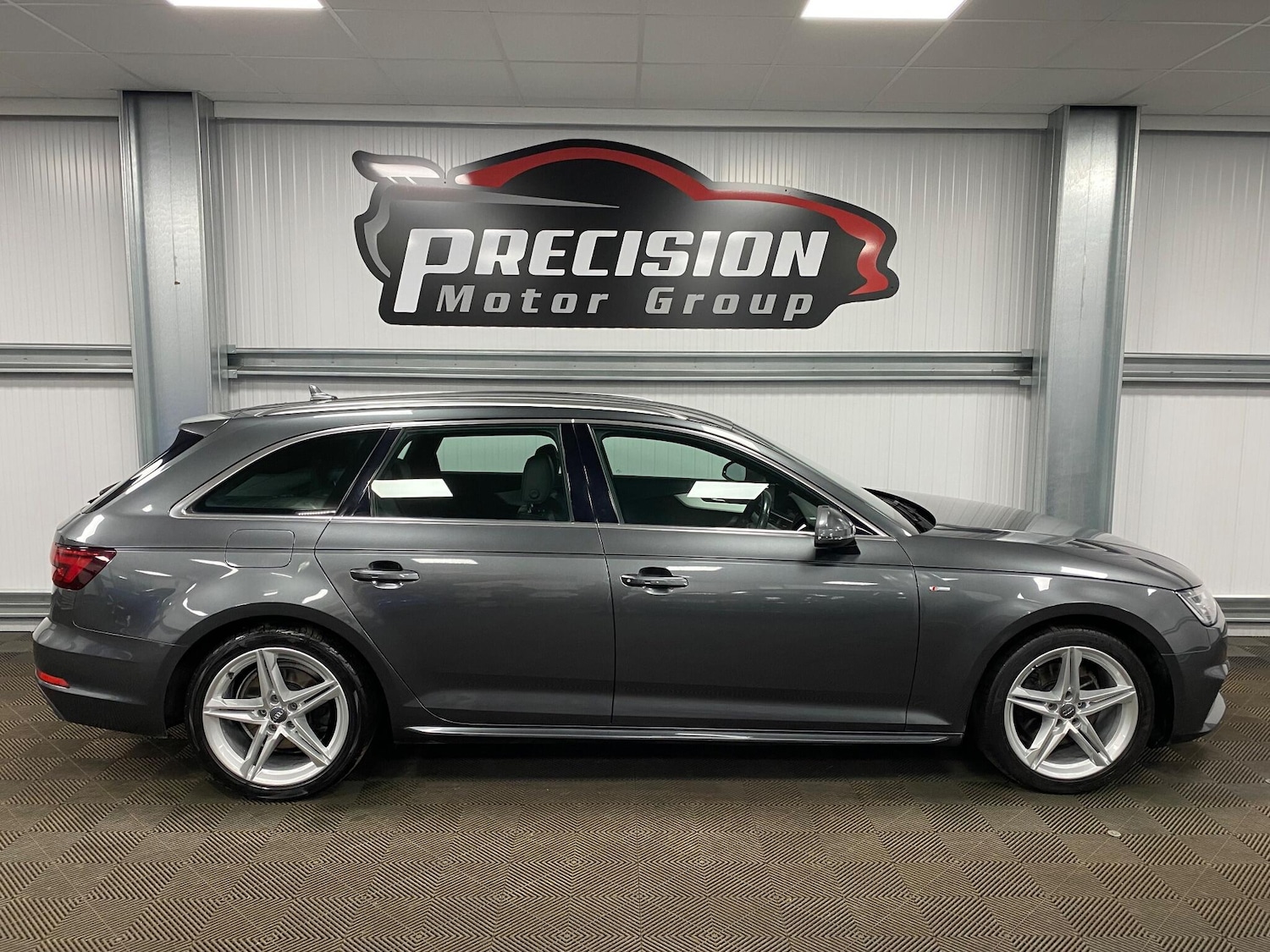 Used Audi A4 2017 for sale - 76584081: Photo 31