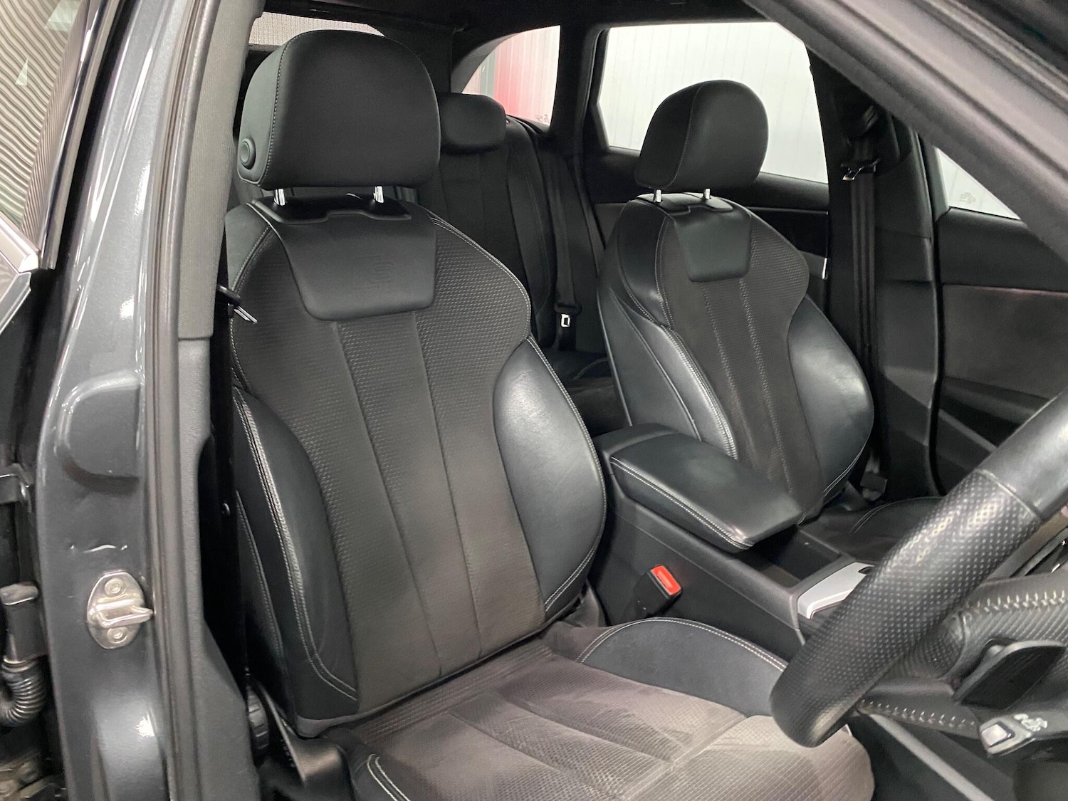 Used Audi A4 2017 for sale - 76584081: Photo 39