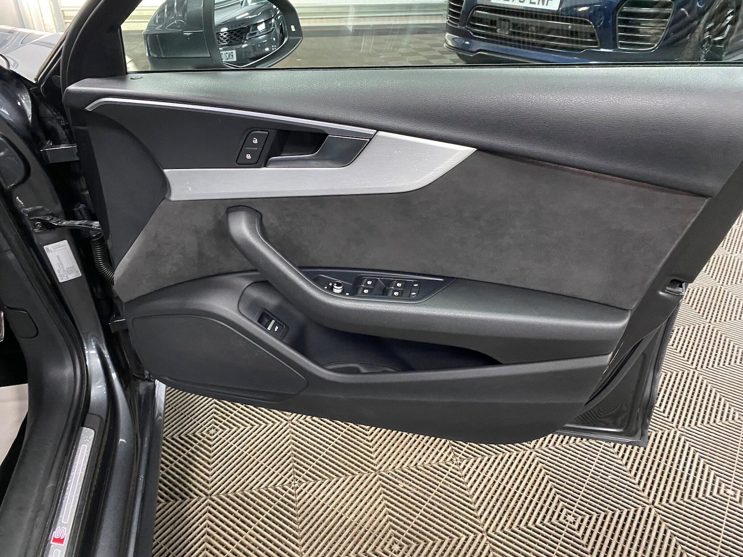 Used Audi A4 2017 for sale - 76584081: Photo 51