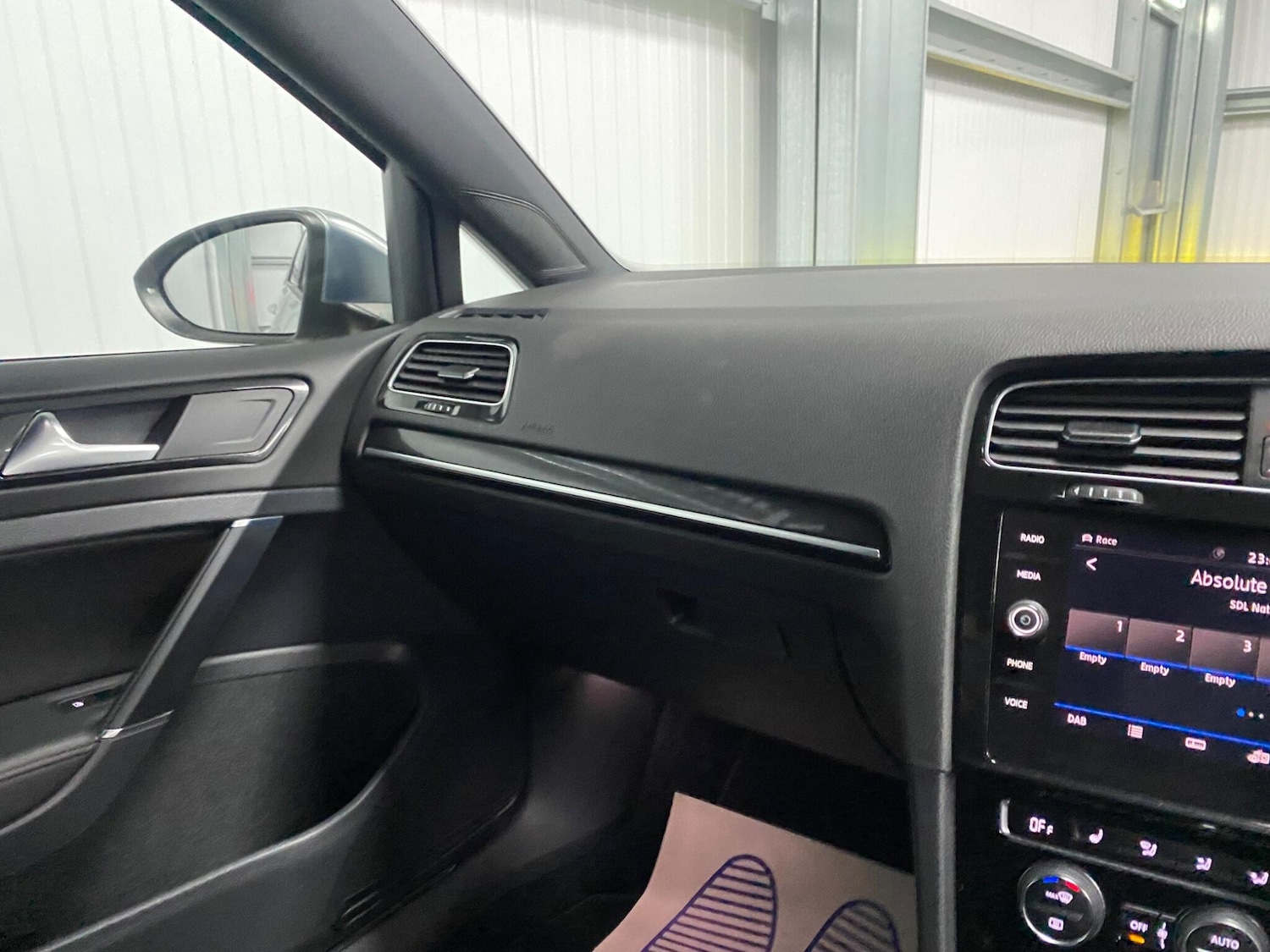 Used Volkswagen Golf 2018 for sale - 76360488: Photo 18