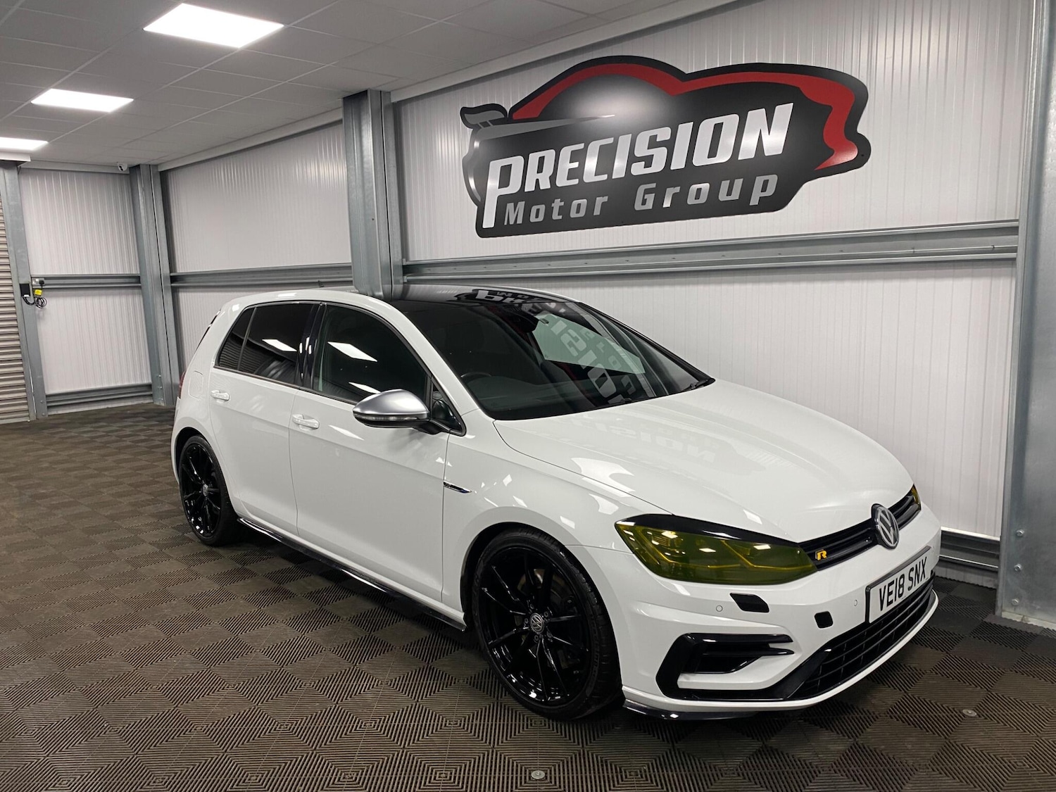 Used Volkswagen Golf 2018 for sale - 76360488: Photo 2