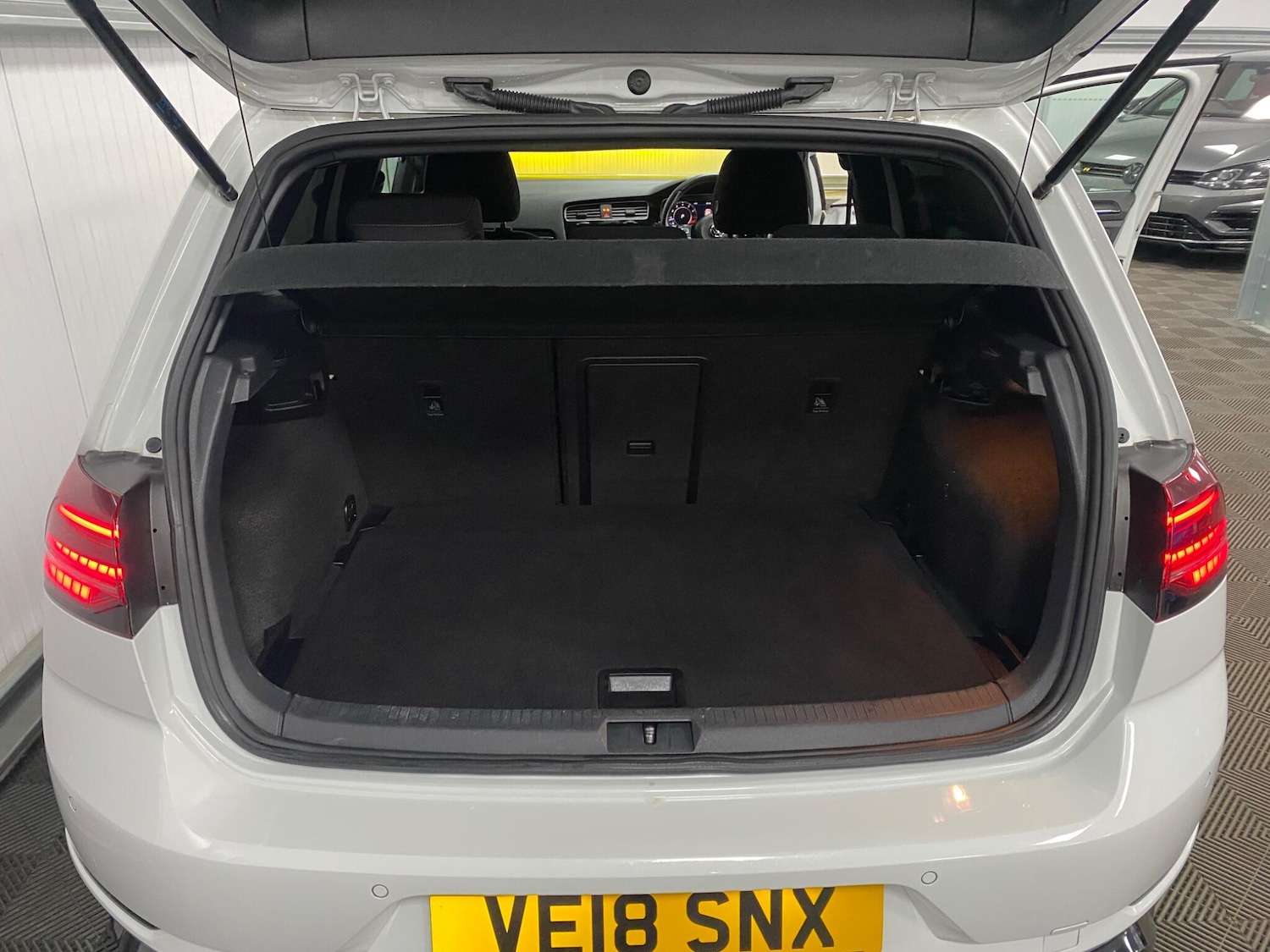 Used Volkswagen Golf 2018 for sale - 76360488: Photo 29