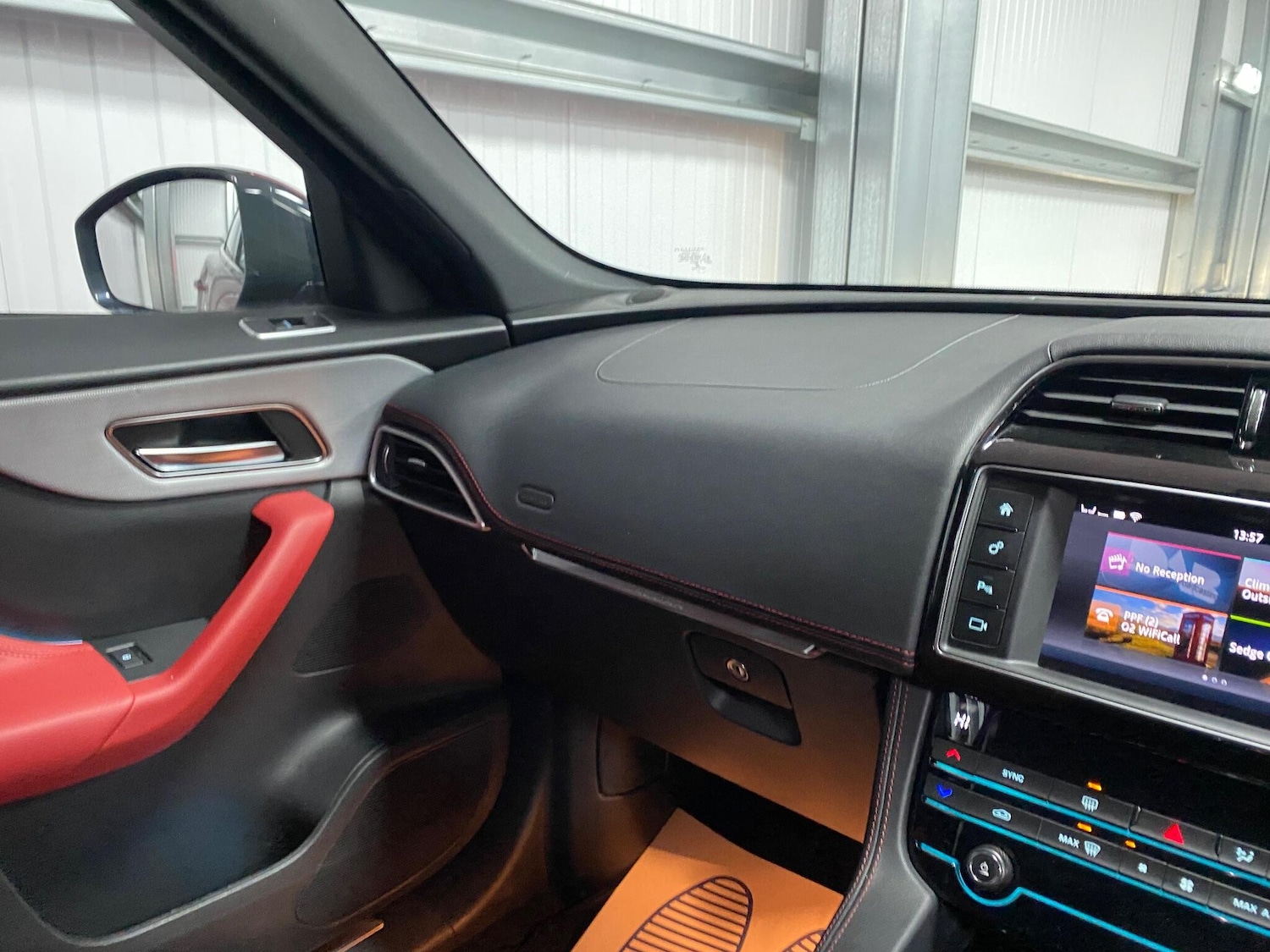 Used Jaguar F-Pace 2017 for sale - 76512184: Photo 37