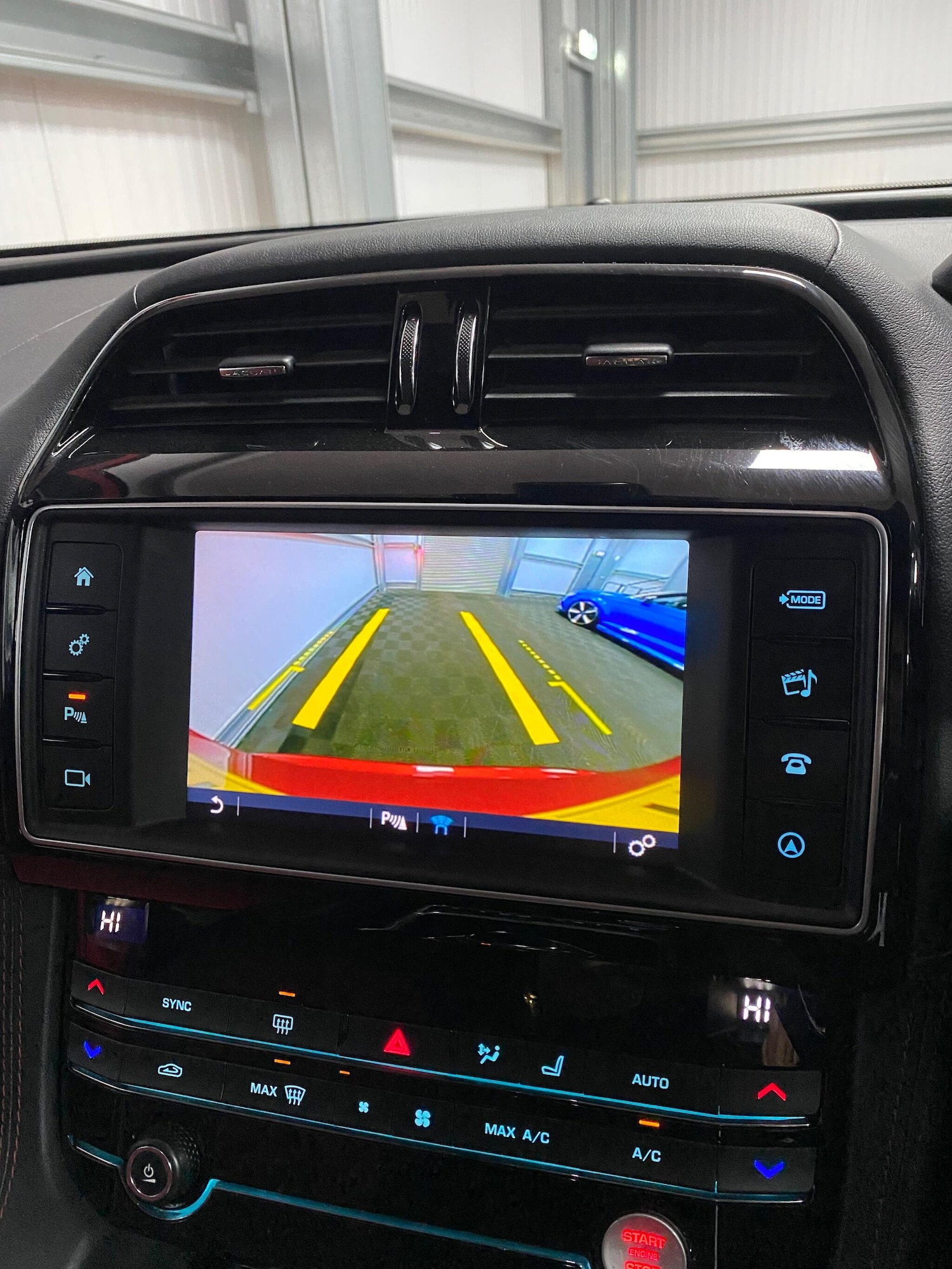 Used Jaguar F-Pace 2017 for sale - 76512184: Photo 47