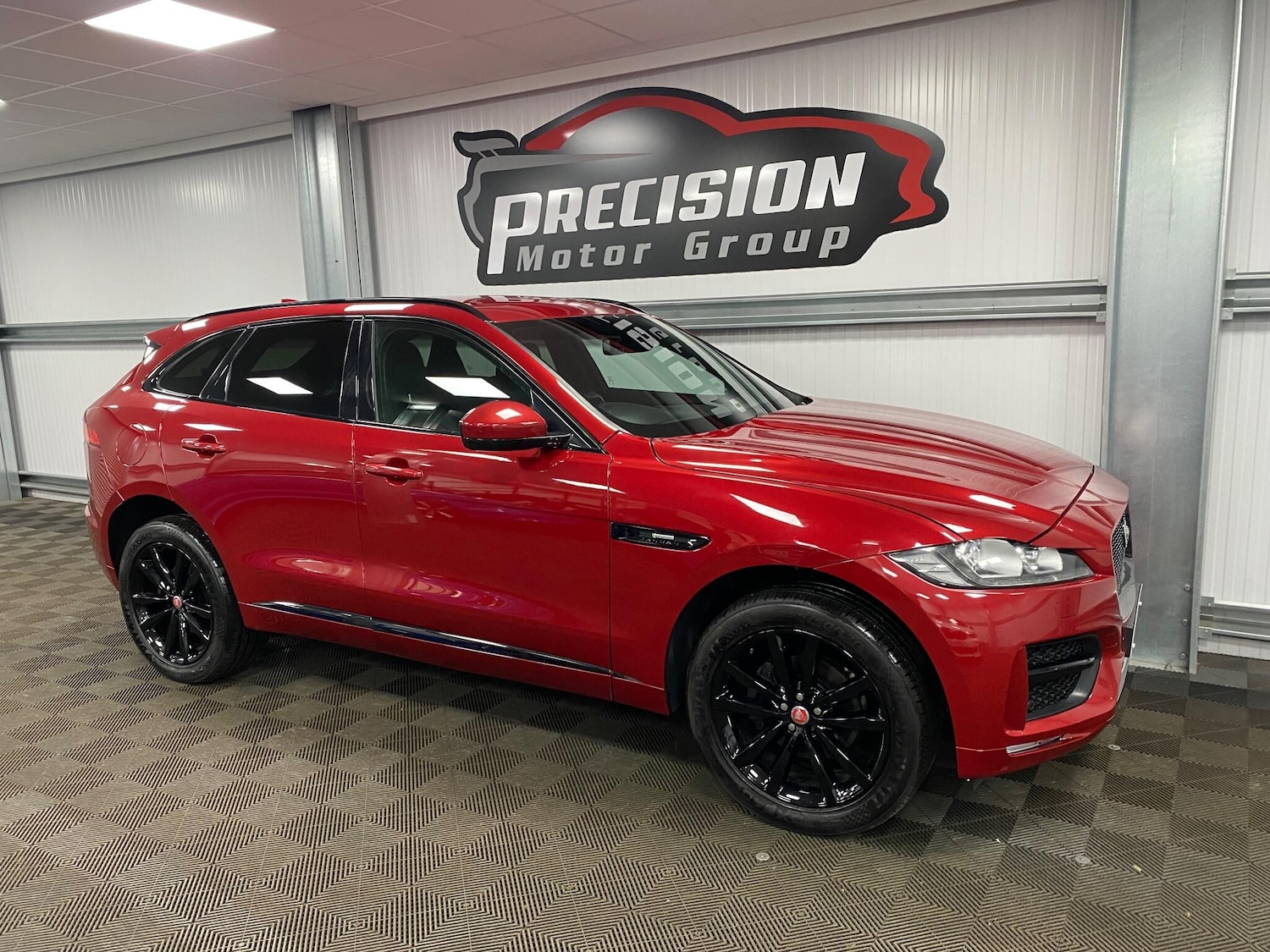 Used Jaguar F-Pace 2017 for sale - 76512184: Photo 5