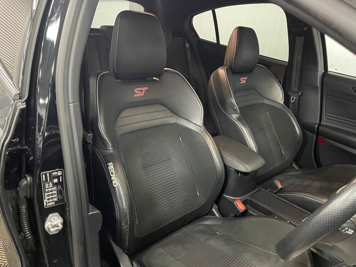 Used Ford Focus for sale - 77925617: Photo 42