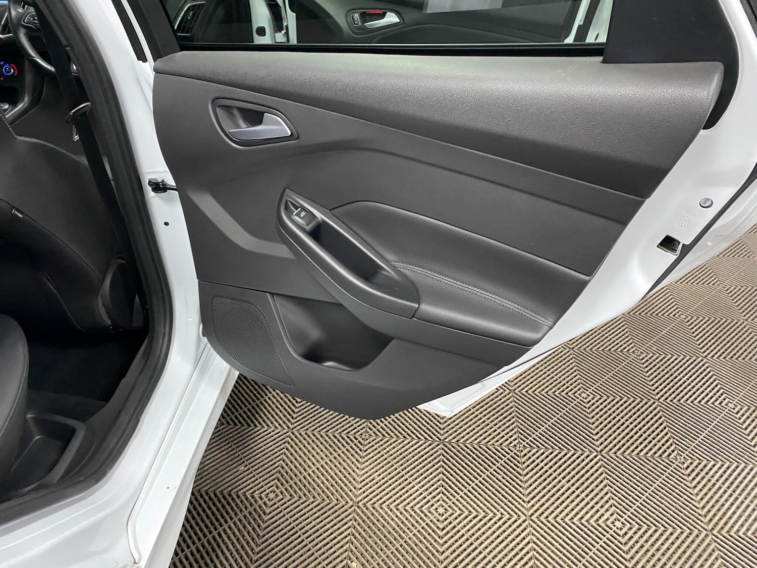 Used Ford Focus 2016 for sale - 77175587: Photo 42