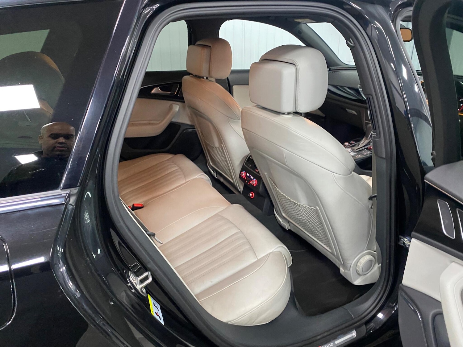 Used Audi A6 Avant 2015 for sale - 76377507: Photo 42