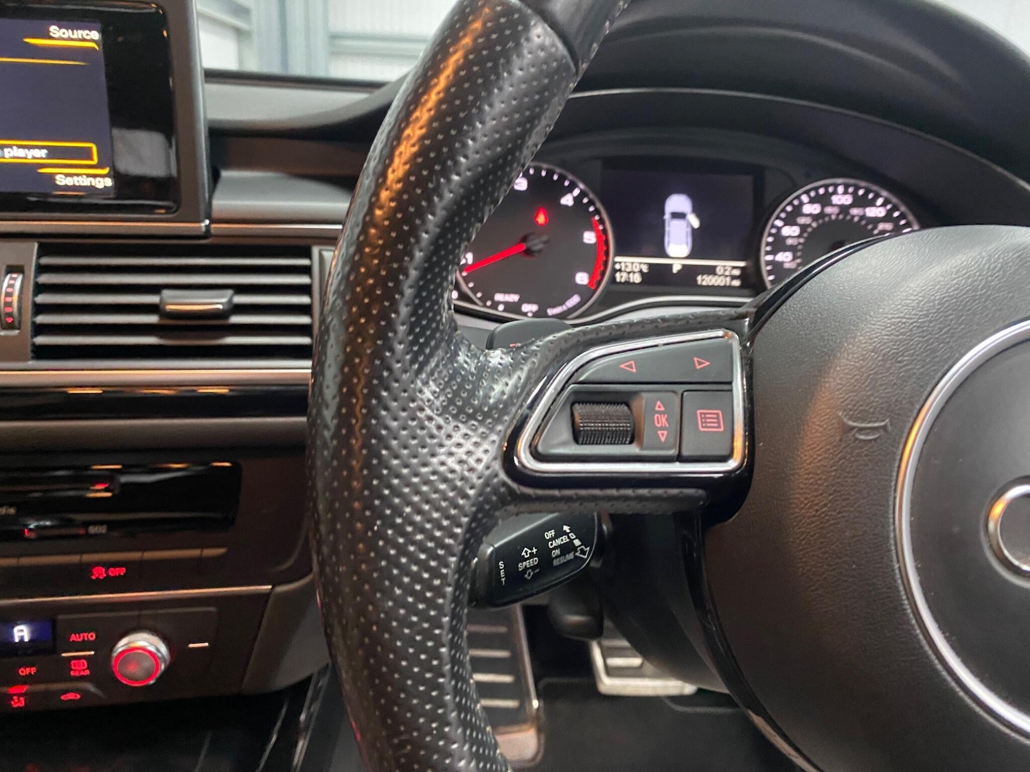 Used Audi A6 Avant 2015 for sale - 76377507: Photo 48