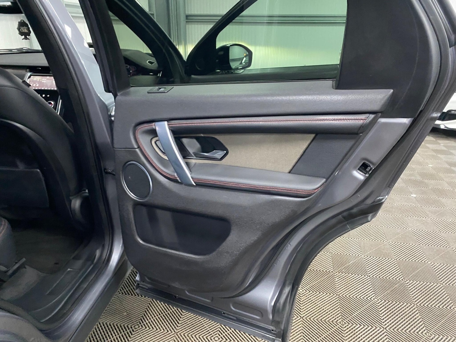 Used Land Rover Discovery Sport 2020 for sale - 76440343: Photo 50