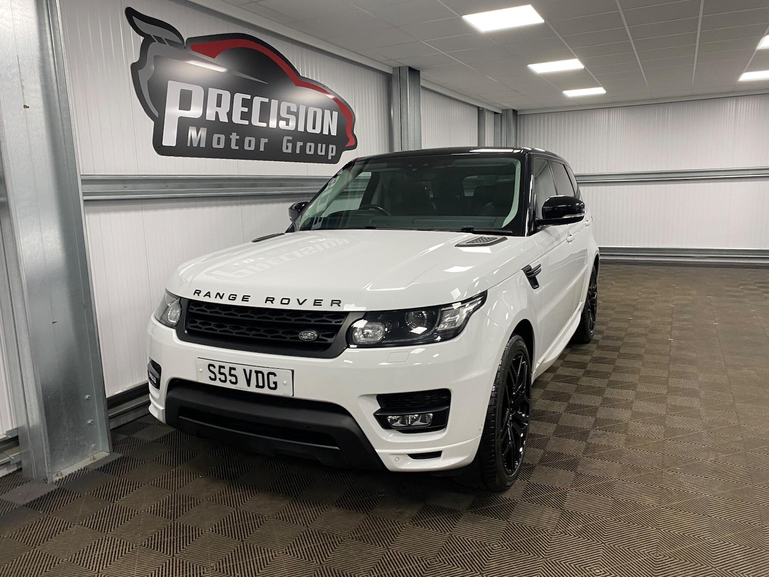 Used Land Rover Range Rover Sport 2017 for sale - 76832908: Photo 11