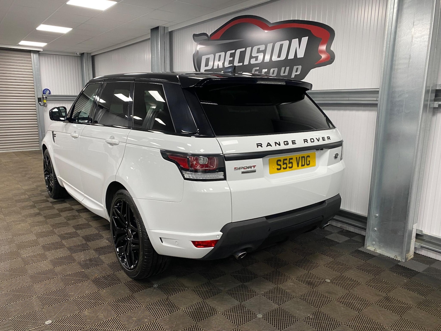 Used Land Rover Range Rover Sport 2017 for sale - 76832908: Photo 12