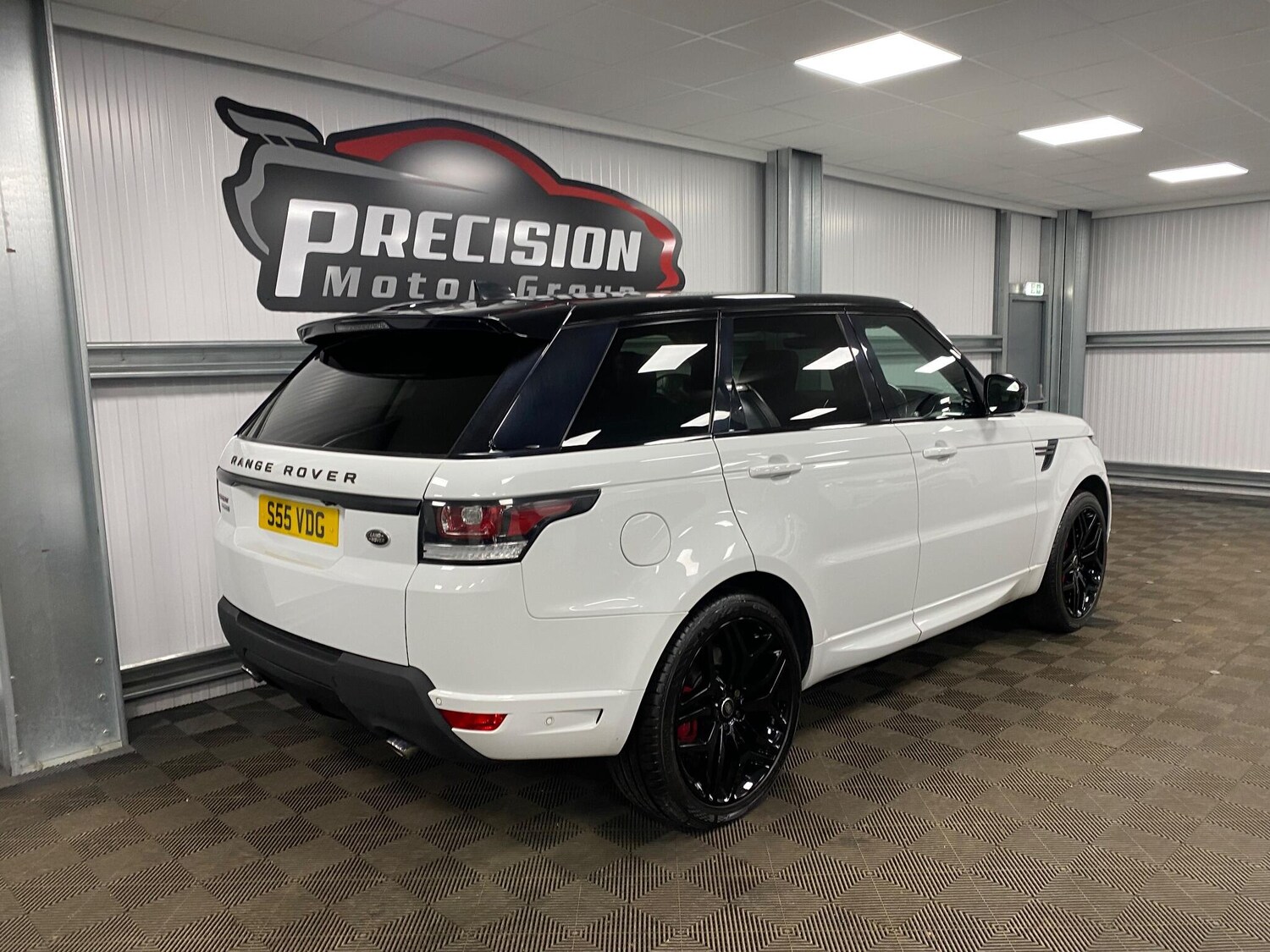 Used Land Rover Range Rover Sport 2017 for sale - 76832908: Photo 31