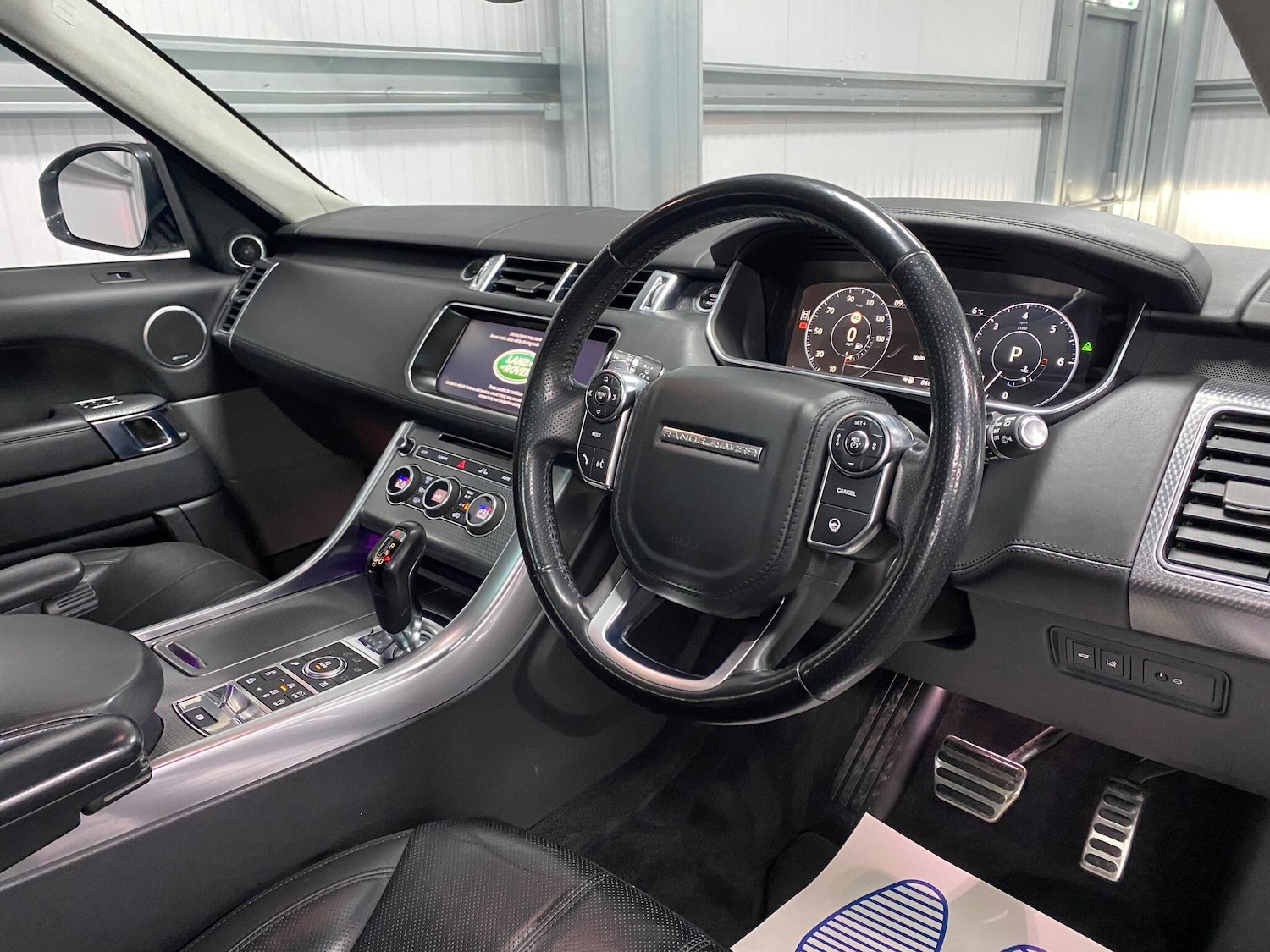 Used Land Rover Range Rover Sport 2017 for sale - 76832908: Photo 35