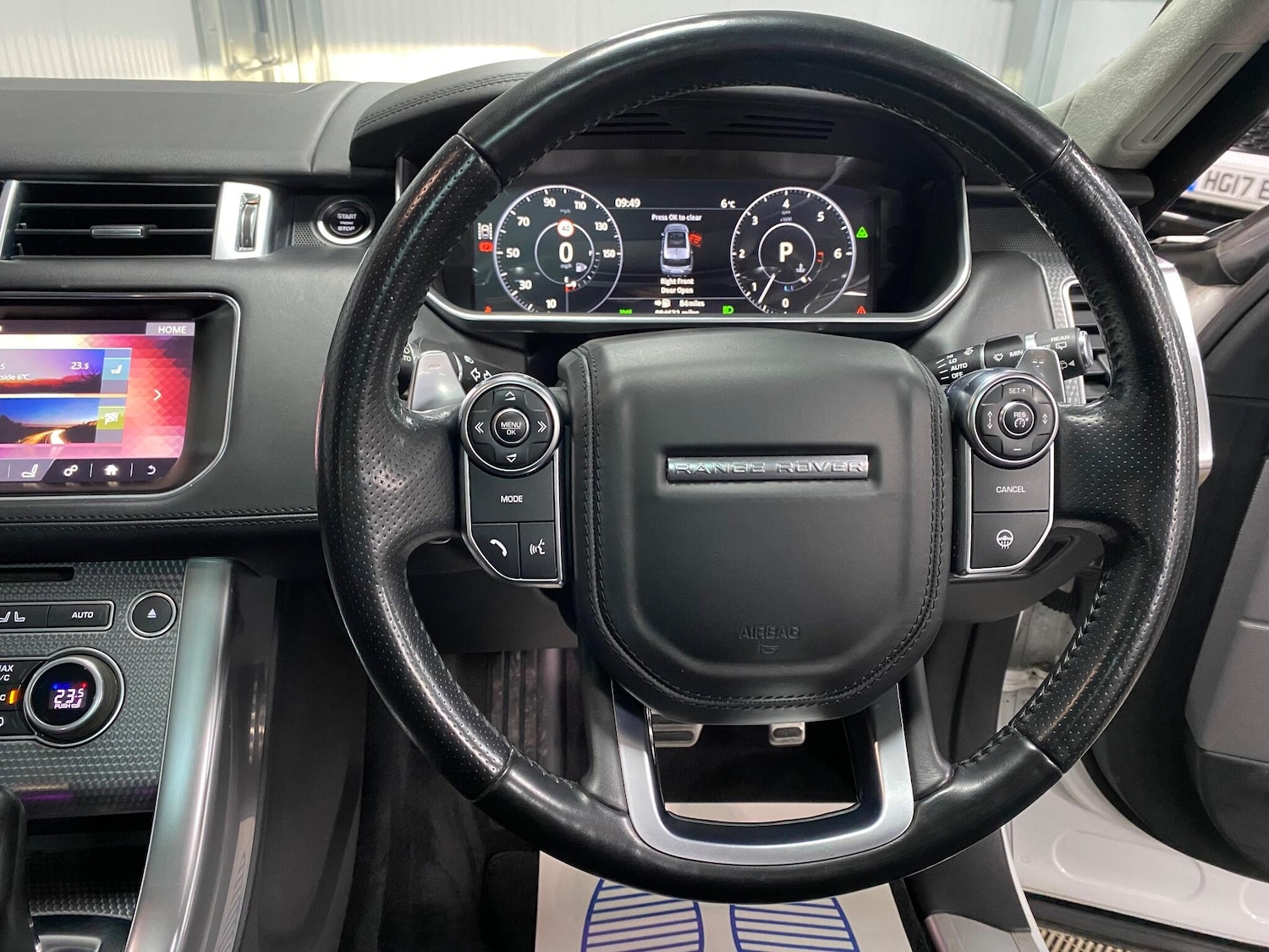 Used Land Rover Range Rover Sport 2017 for sale - 76832908: Photo 36