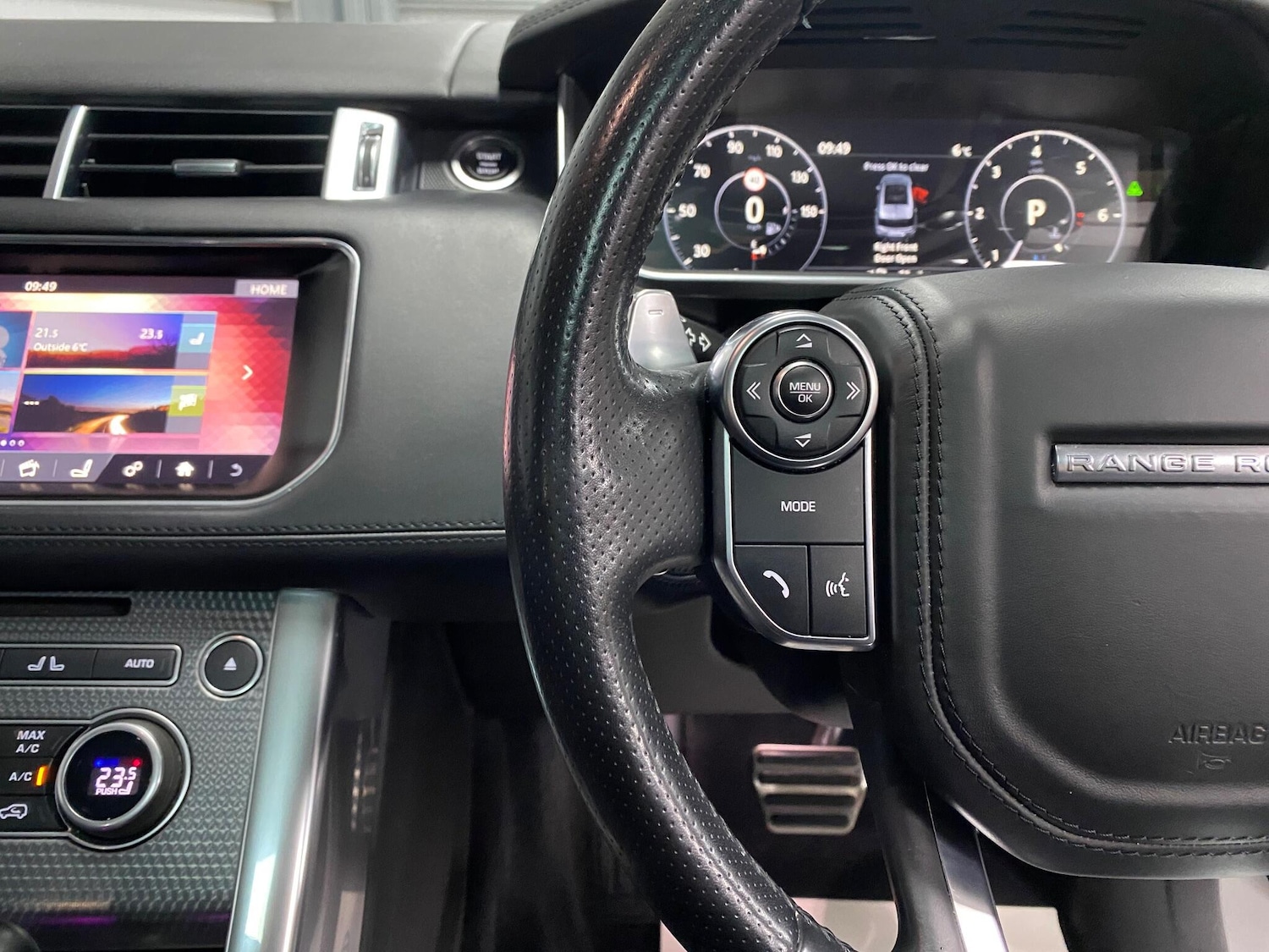 Used Land Rover Range Rover Sport 2017 for sale - 76832908: Photo 38