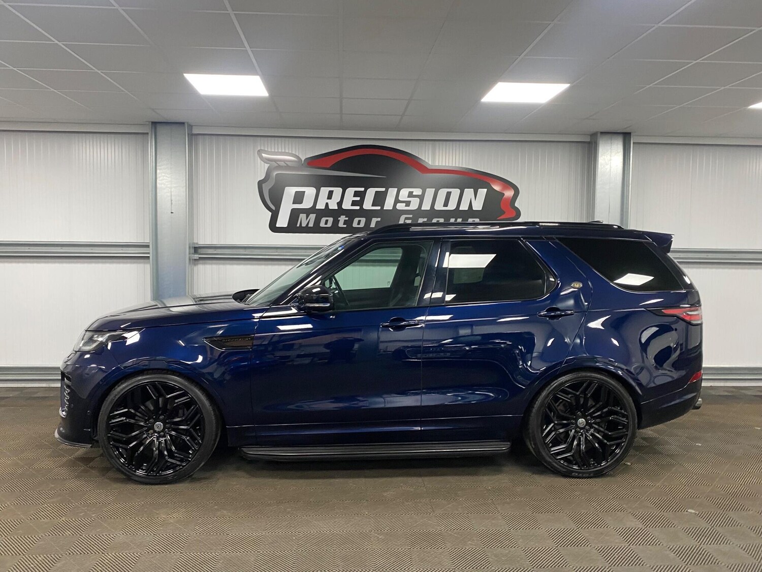 Used Land Rover Discovery 2020 for sale - 76512851: Photo 12