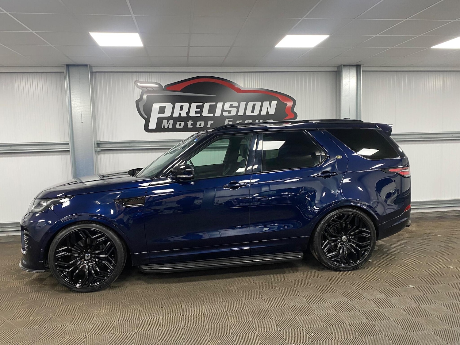 Used Land Rover Discovery 2020 for sale - 76512851: Photo 13