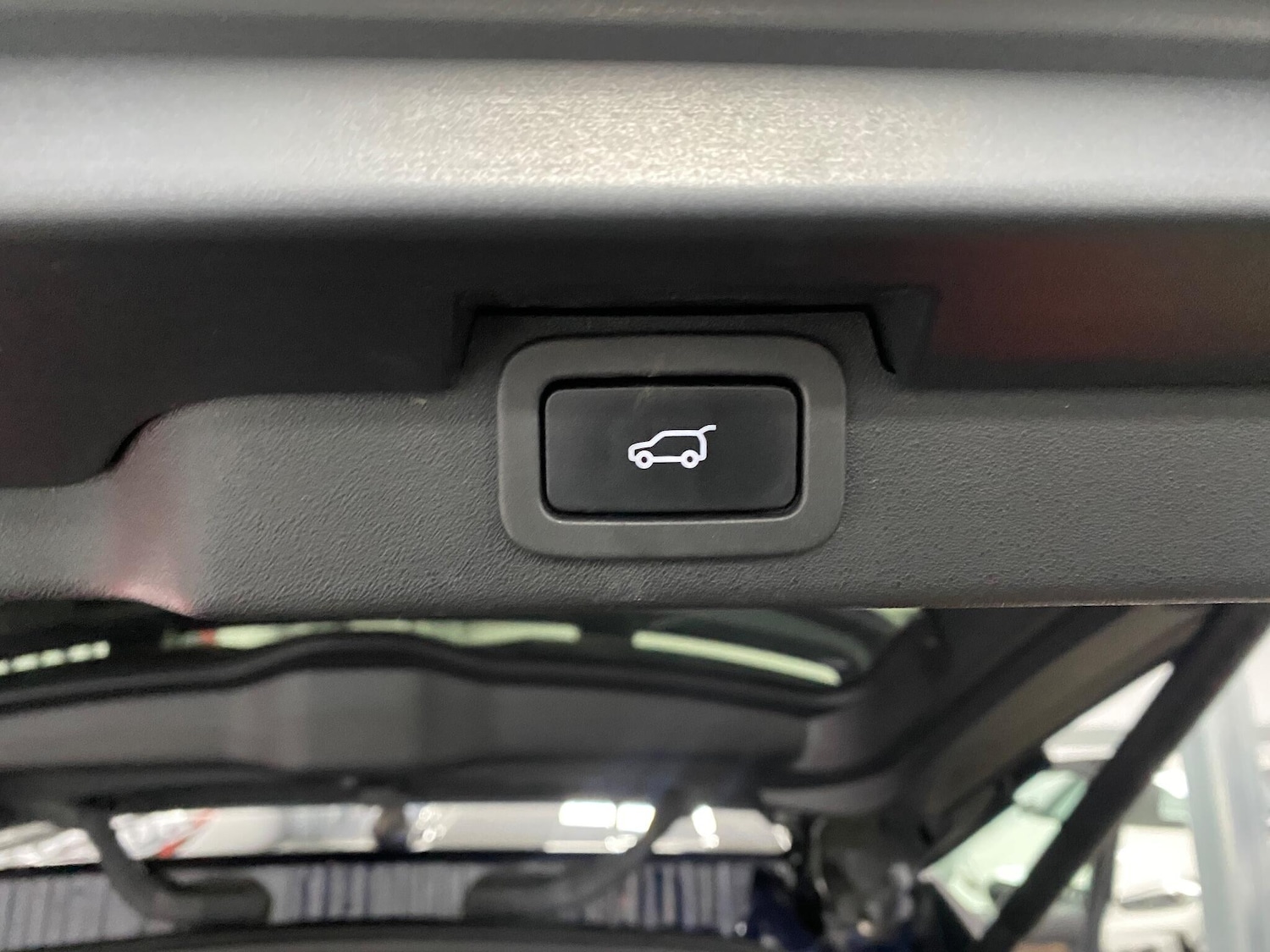 Used Land Rover Discovery 2020 for sale - 76512851: Photo 31