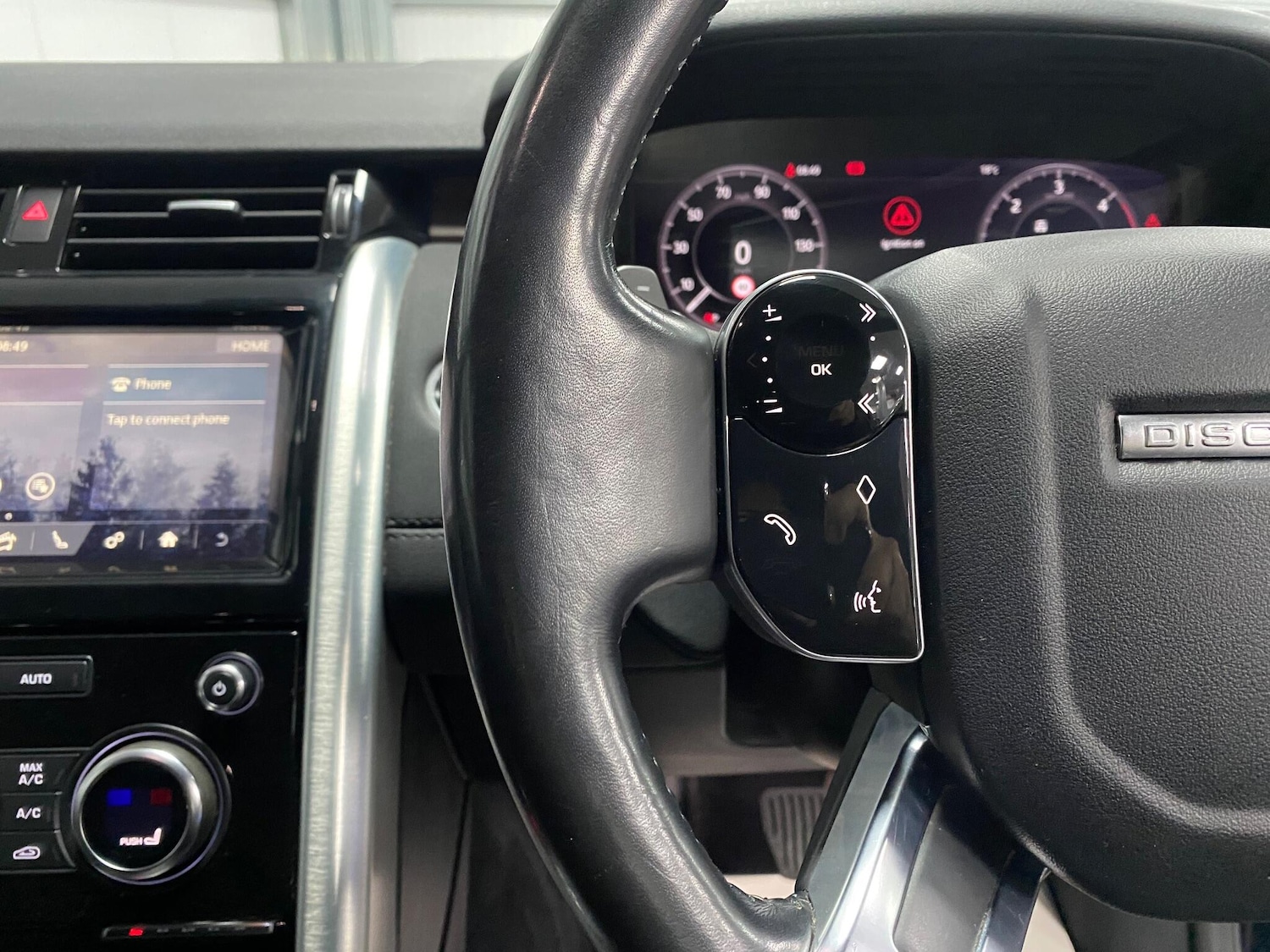 Used Land Rover Discovery 2020 for sale - 76512851: Photo 33