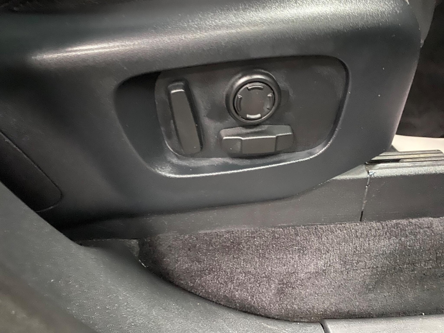 Used Land Rover Discovery 2020 for sale - 76512851: Photo 35