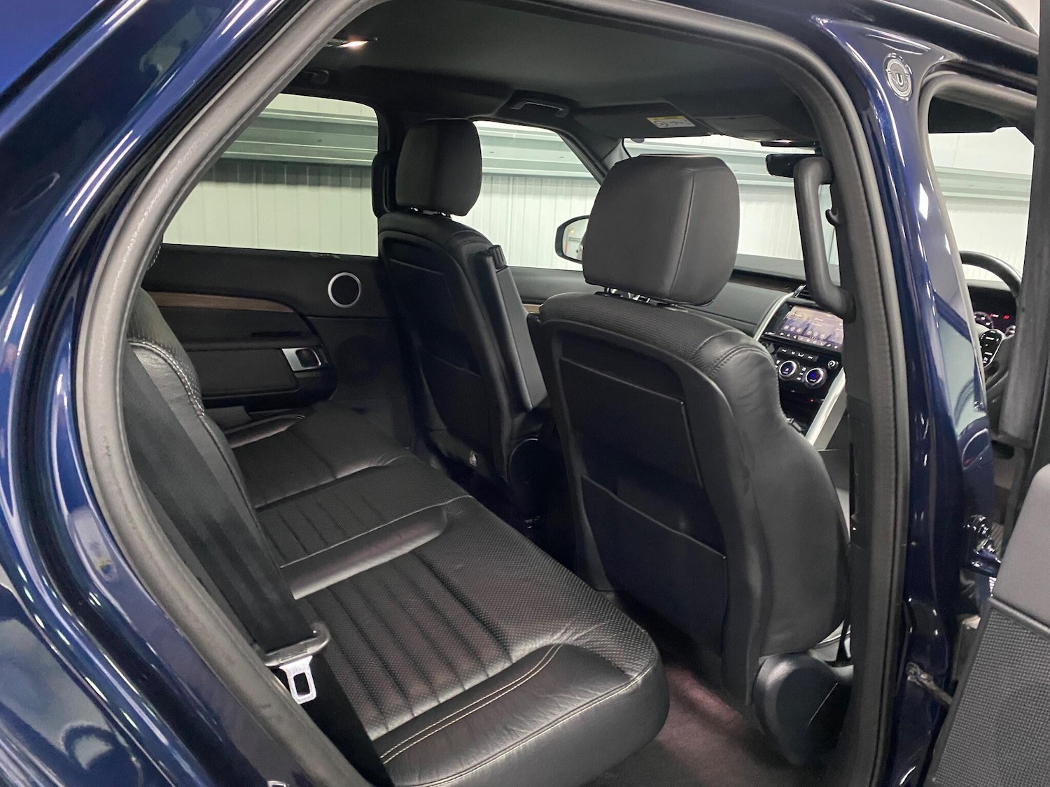 Used Land Rover Discovery 2020 for sale - 76512851: Photo 42