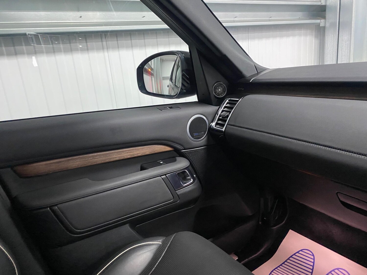 Used Land Rover Discovery 2020 for sale - 76512851: Photo 47