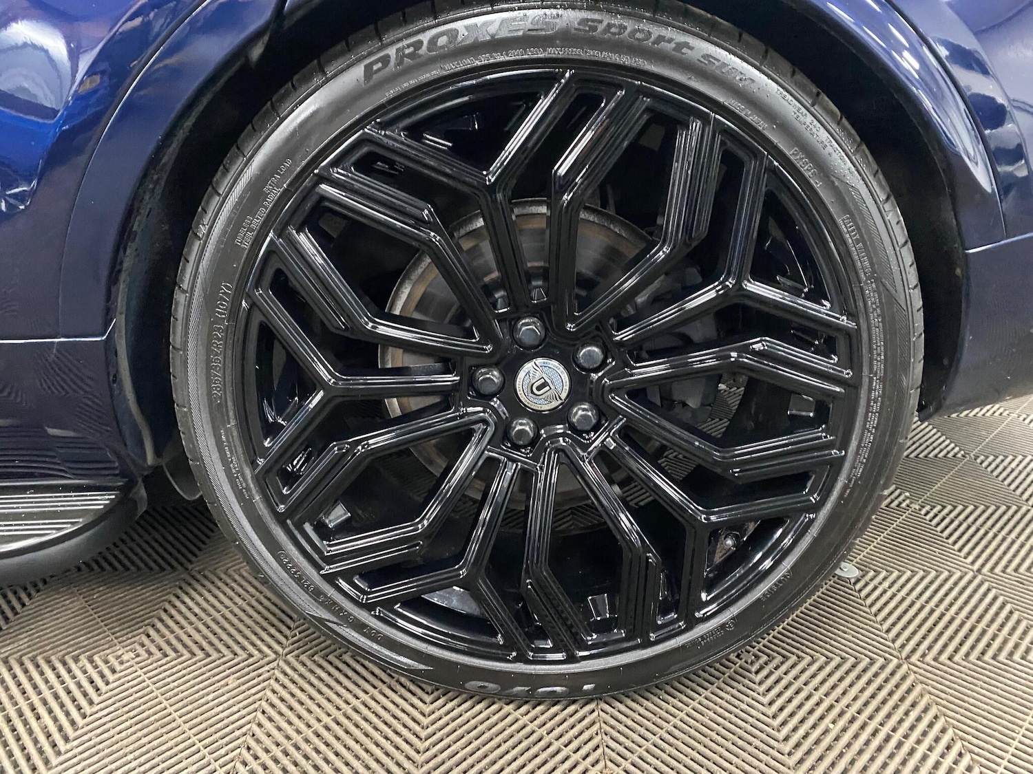 Used Land Rover Discovery 2020 for sale - 76512851: Photo 51