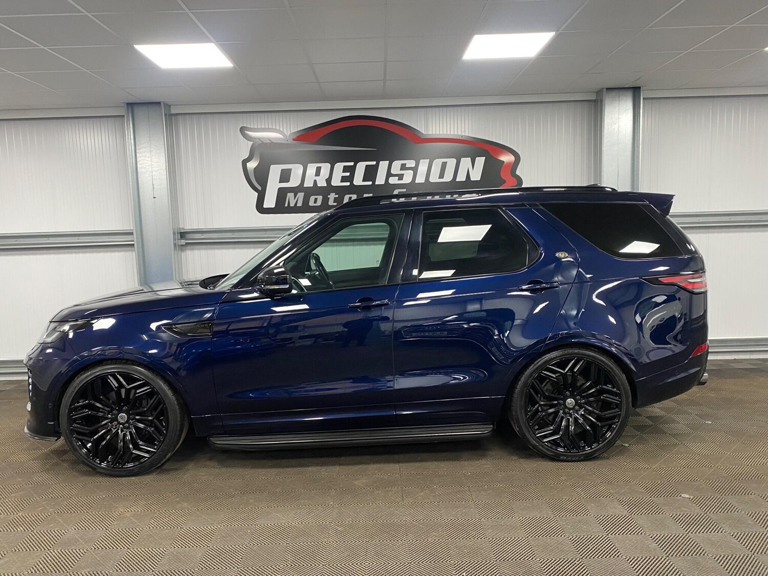 Used Land Rover Discovery 2020 for sale - 76512851: Photo 8