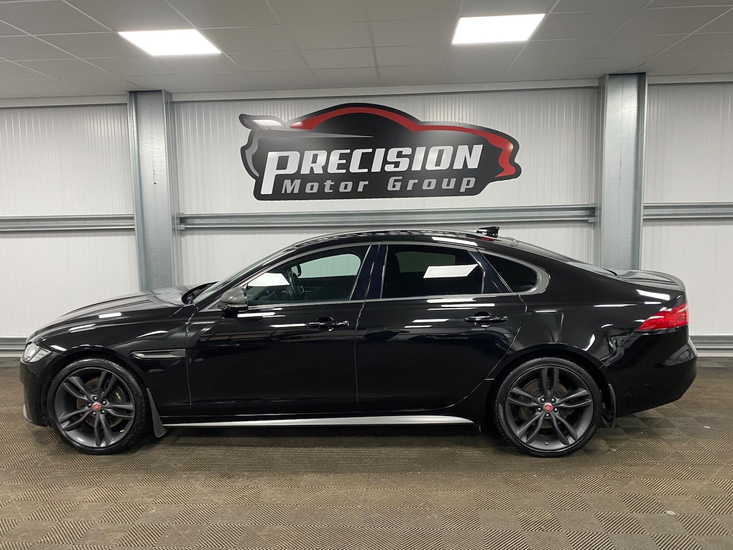 Used Jaguar XF 2018 for sale - 76926206: Photo 15
