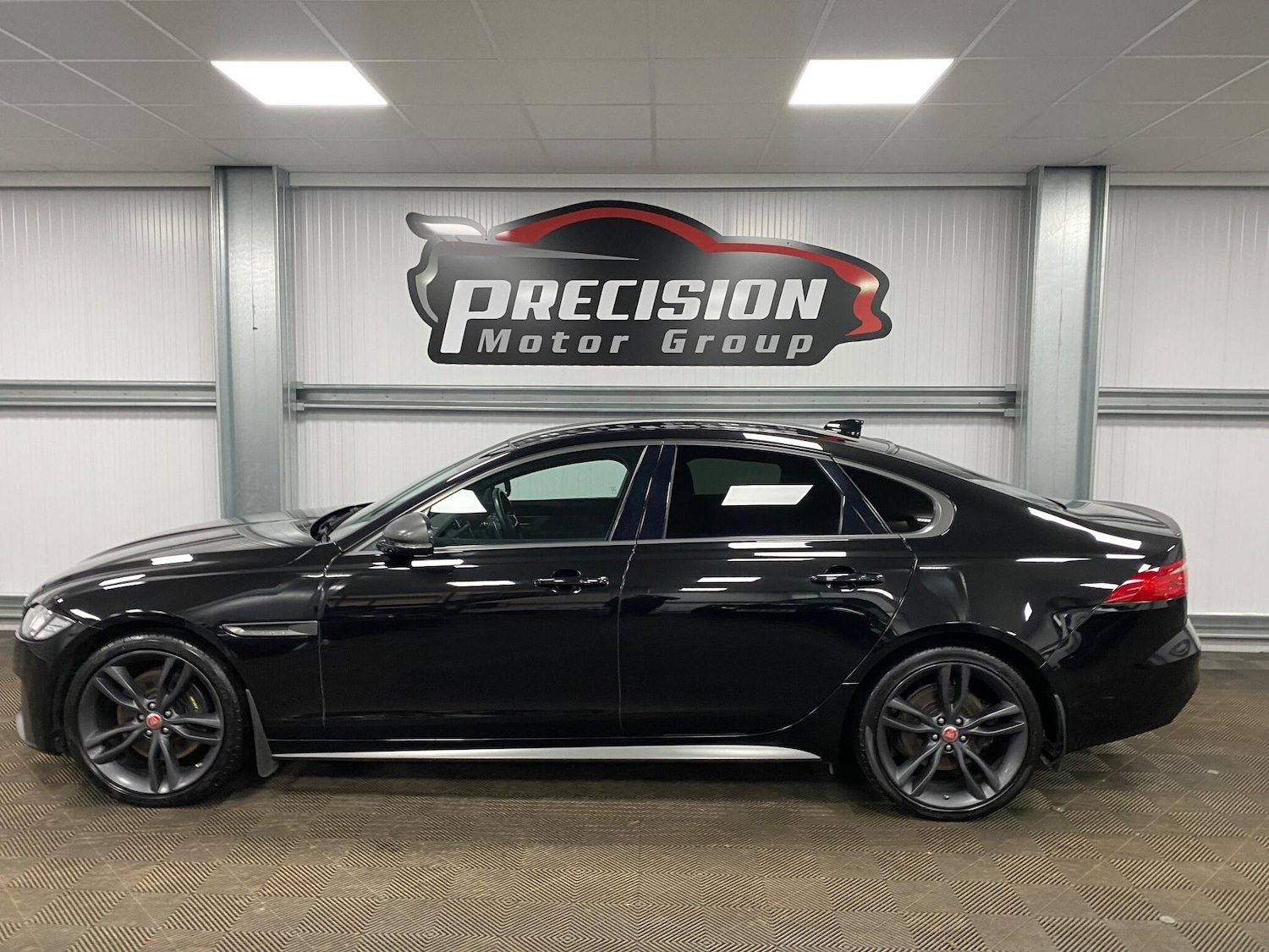 Used Jaguar XF 2018 for sale - 76926206: Photo 16