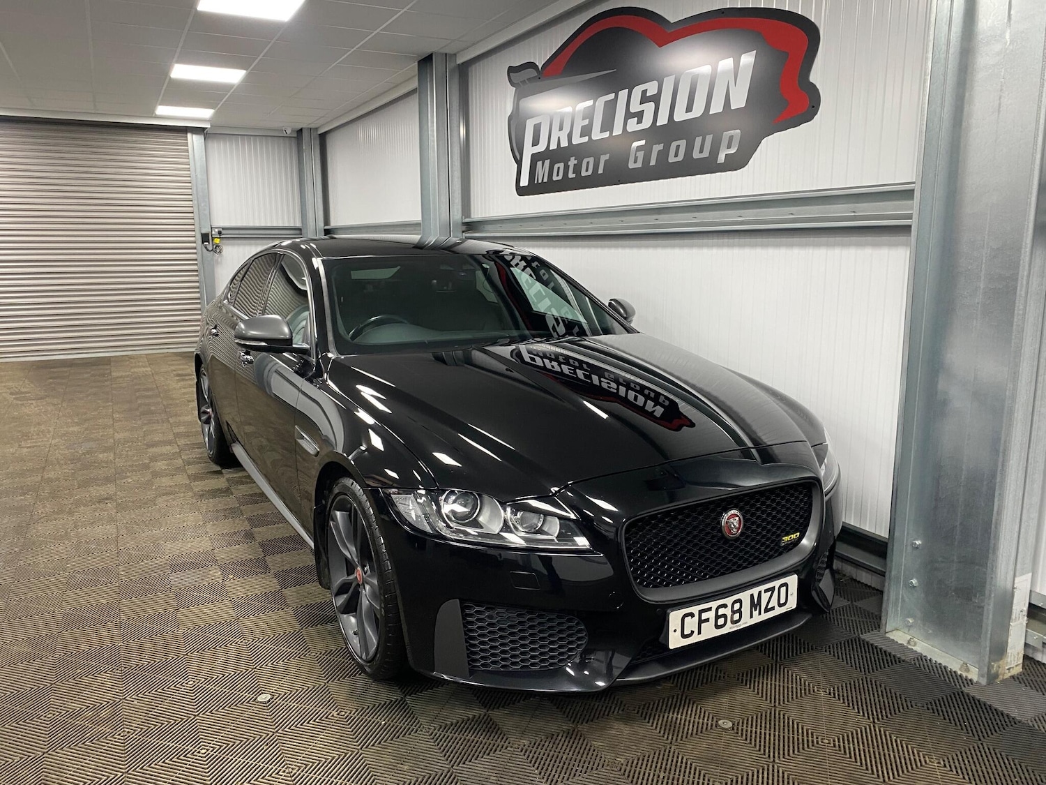 Used Jaguar XF 2018 for sale - 76926206: Photo 2
